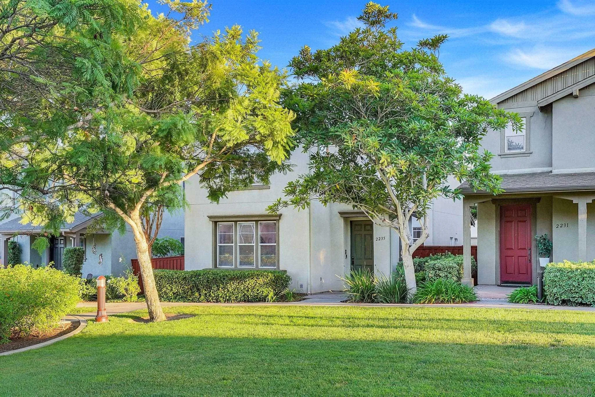 2235 Old Barn Ln