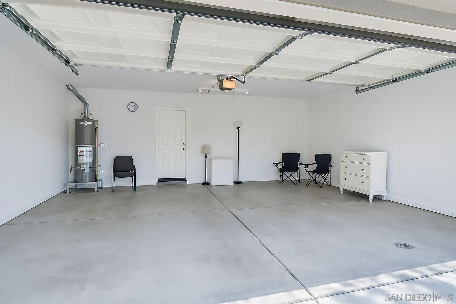 2235 Old Barn Ln