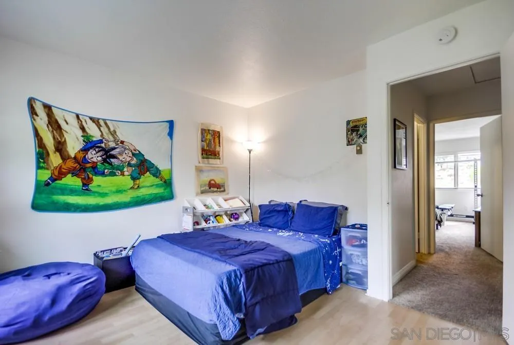 7087 Russan Ln