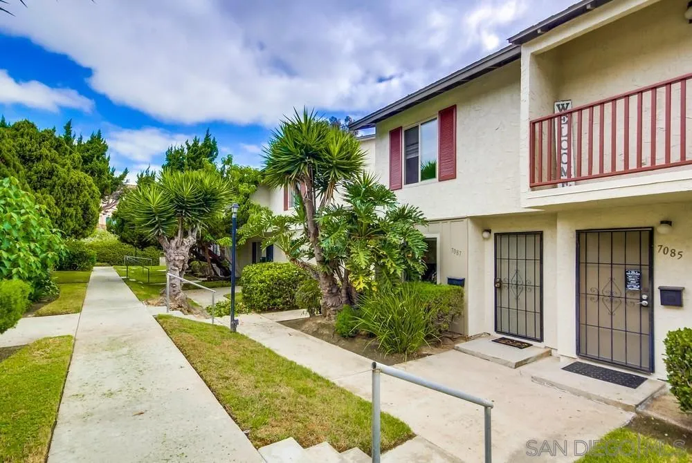 7087 Russan Ln
