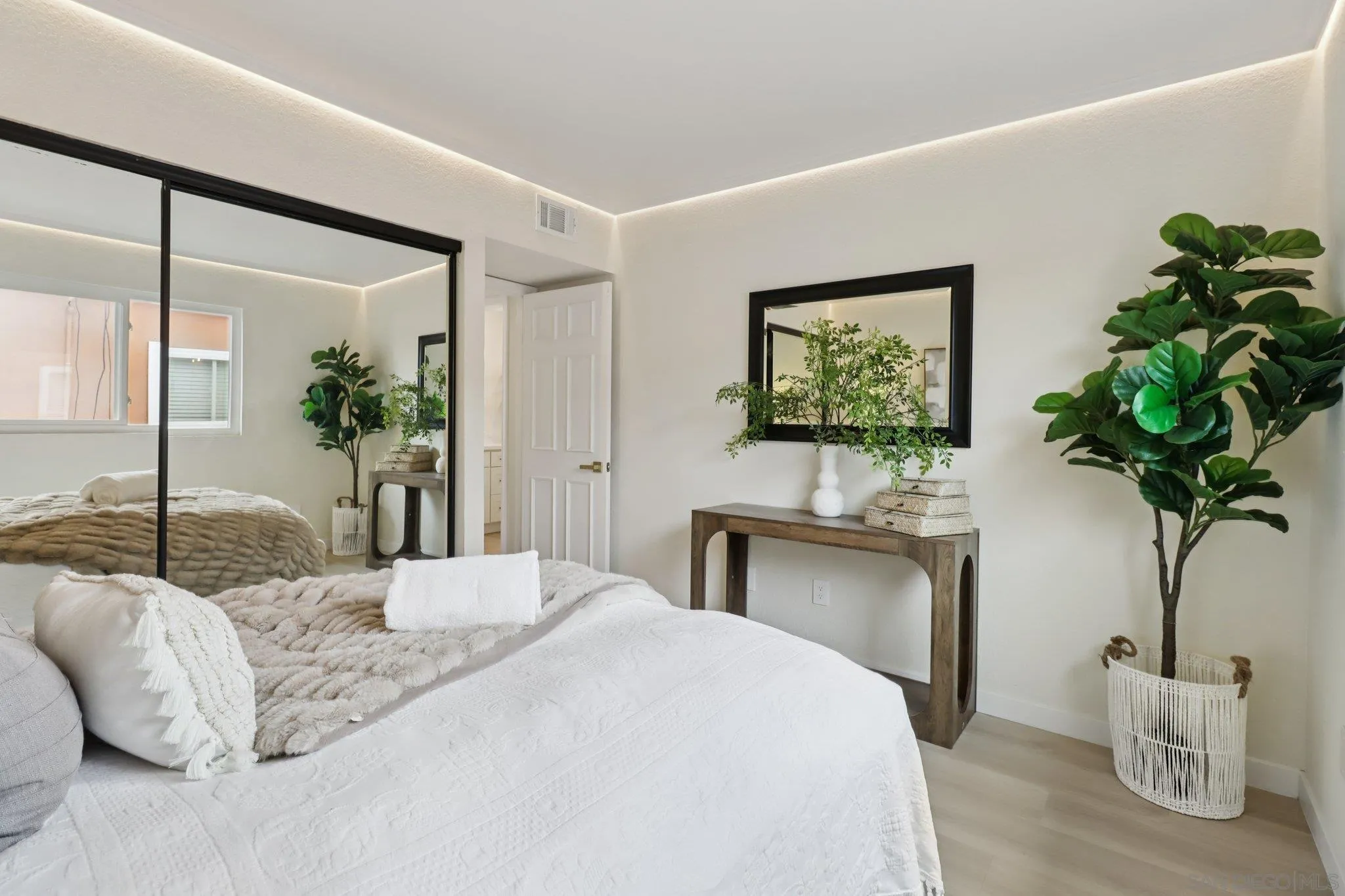 4043 Utah St Unit 8