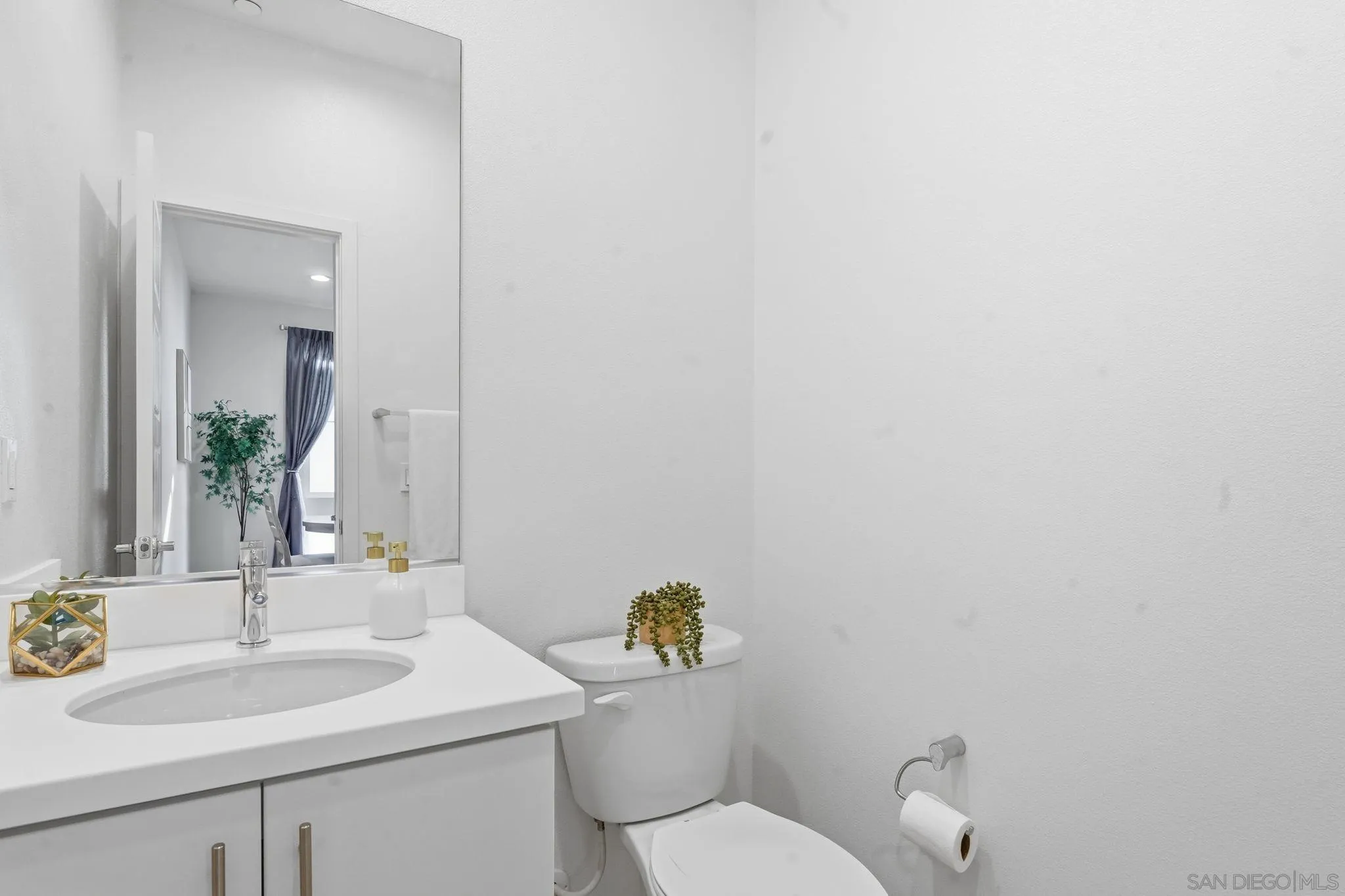 2275 Element Way Unit 4
