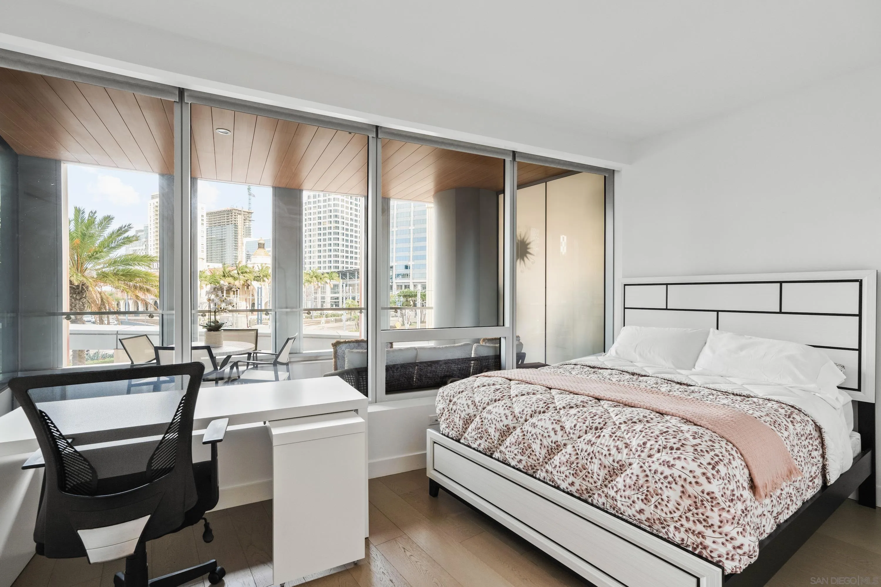 888 W E St Unit 305