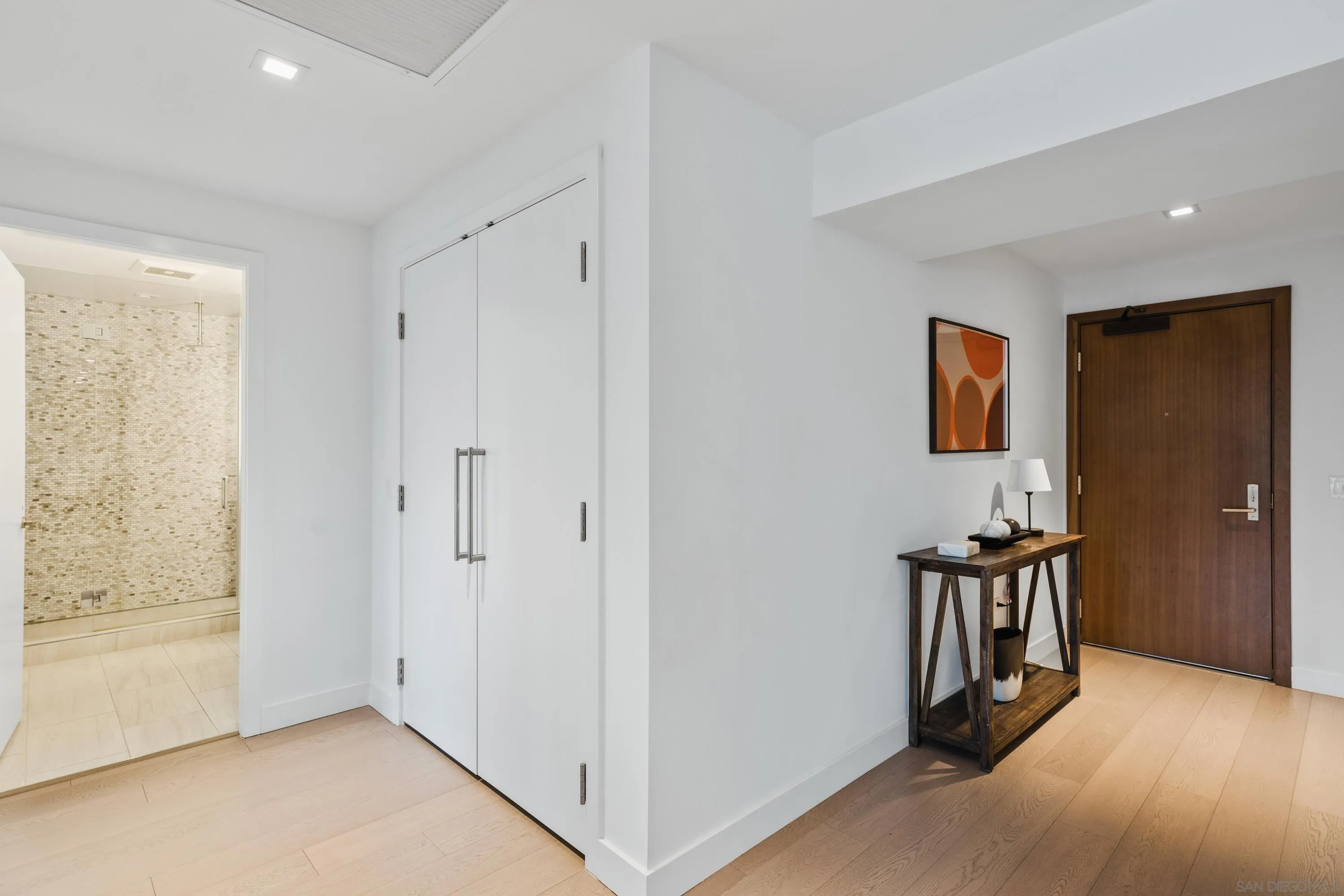 888 W E St Unit 305