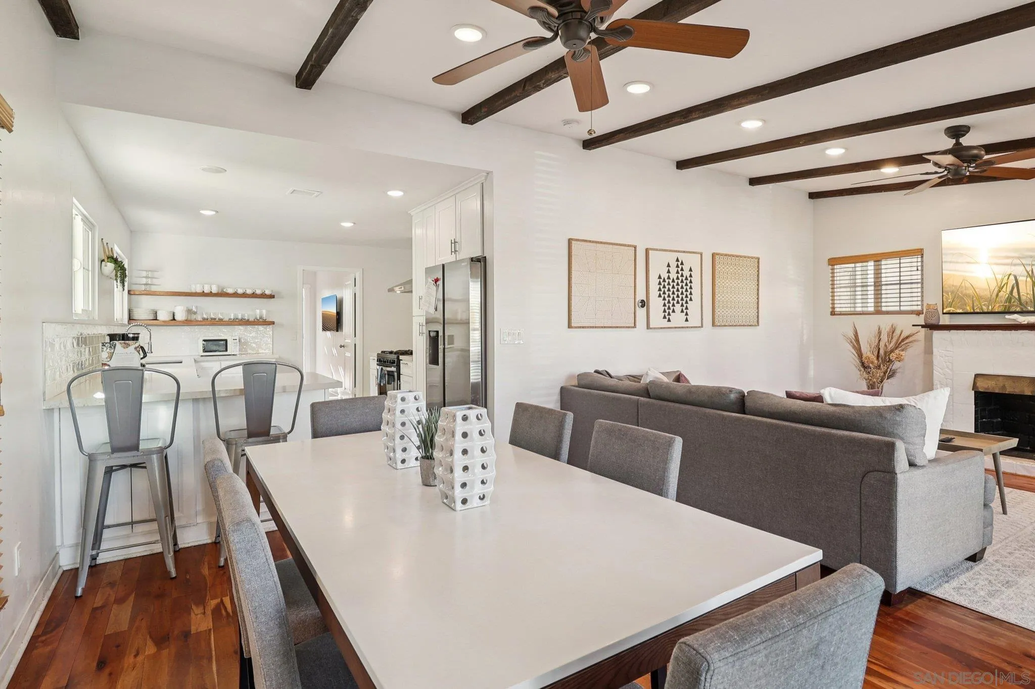 4851 Narragansett Ave