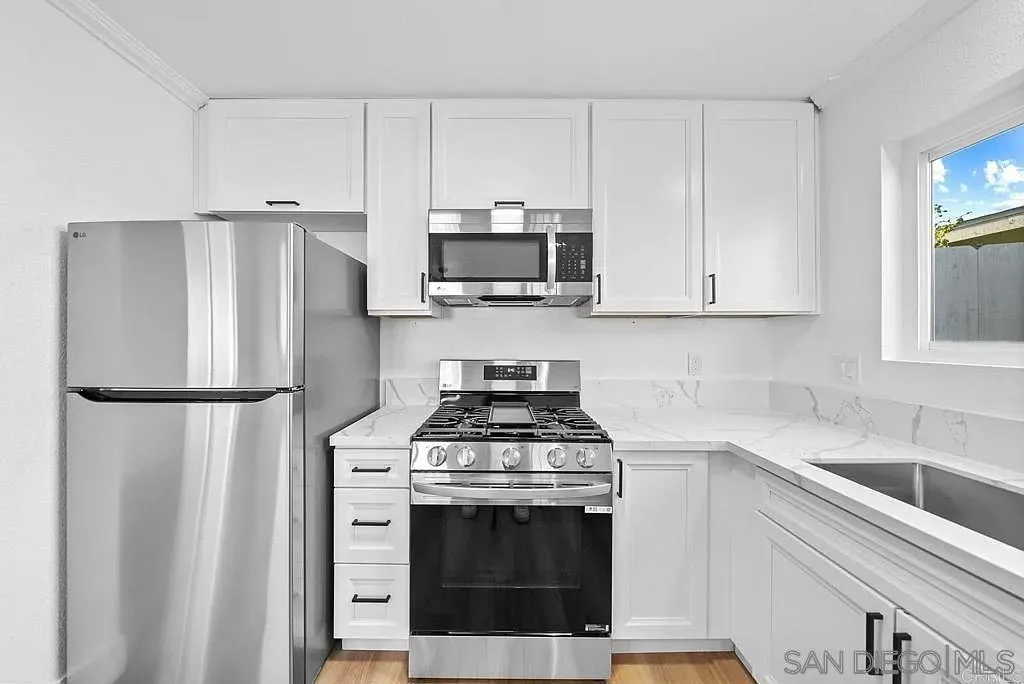 378 7th Street