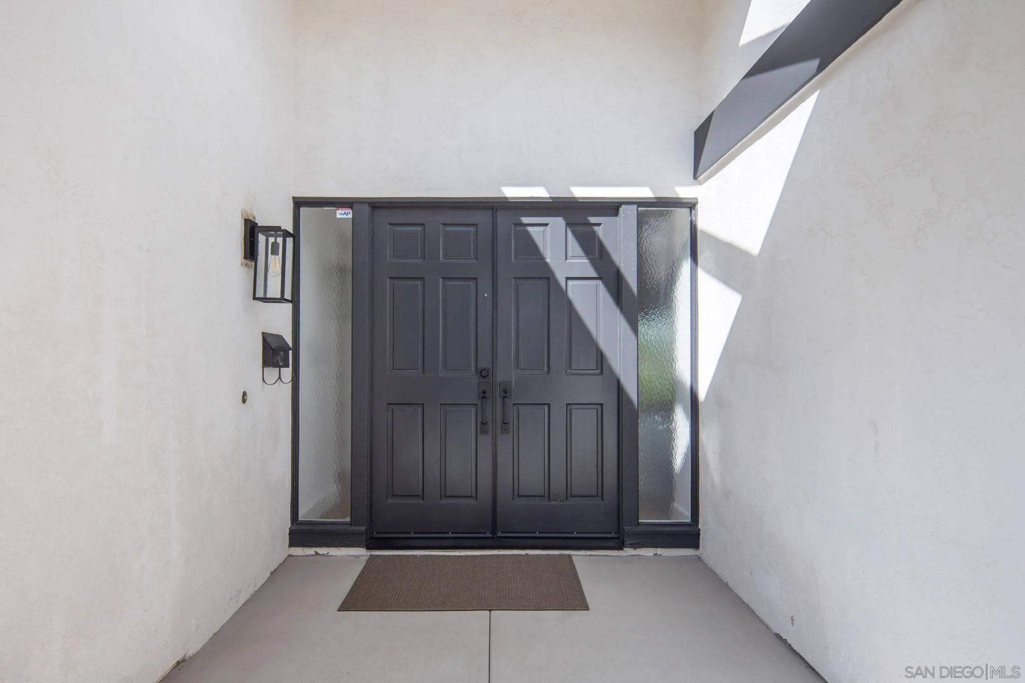 3128 Governor Drive