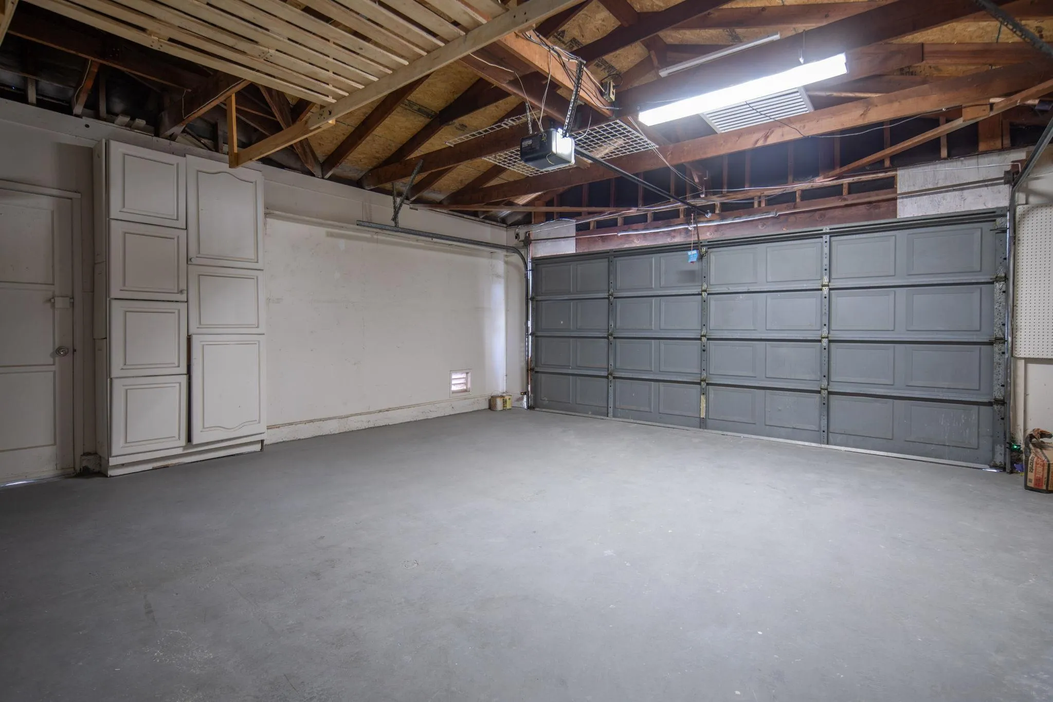 3128 Governor Drive