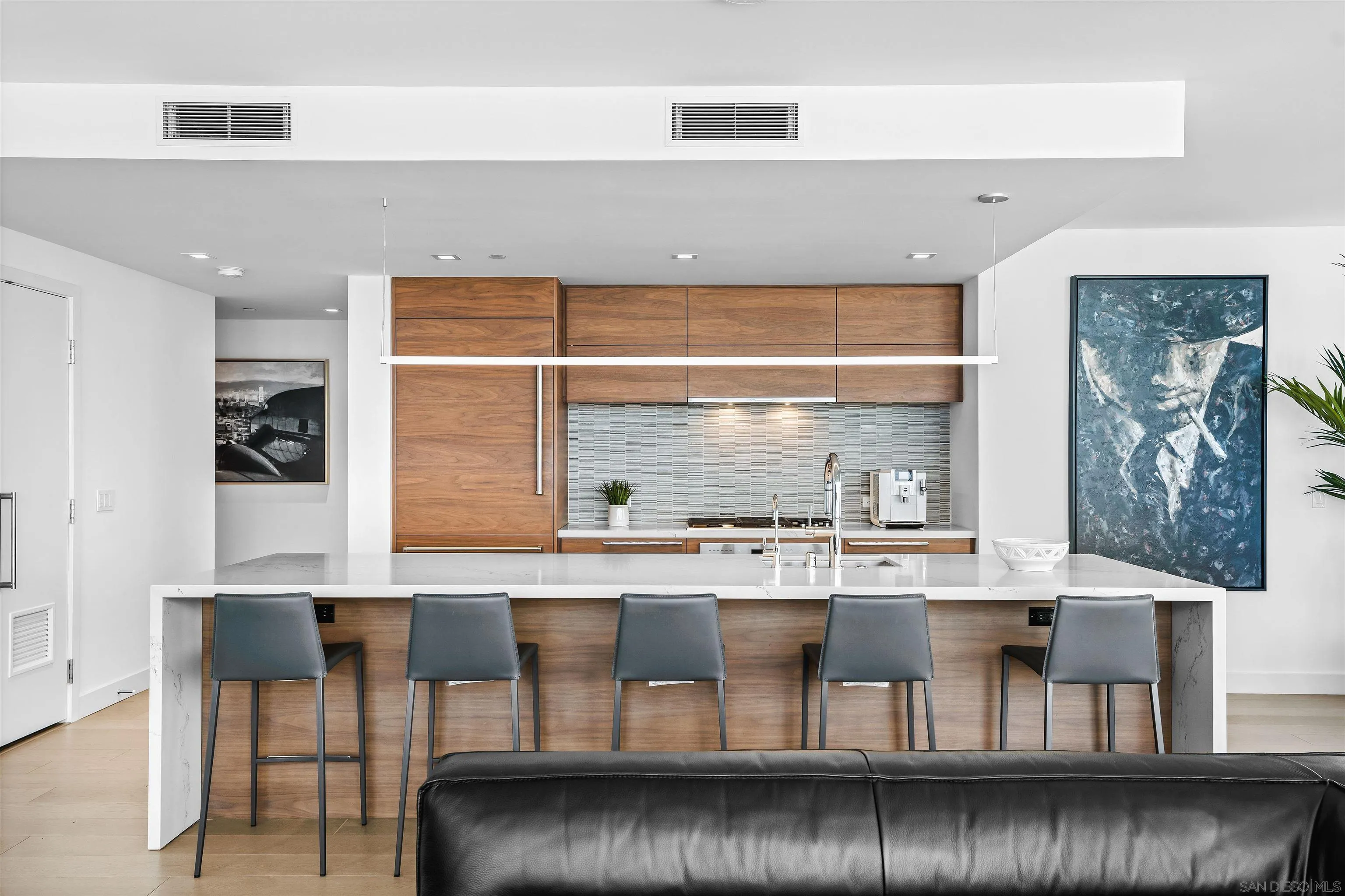 888 W E Street Unit 3101