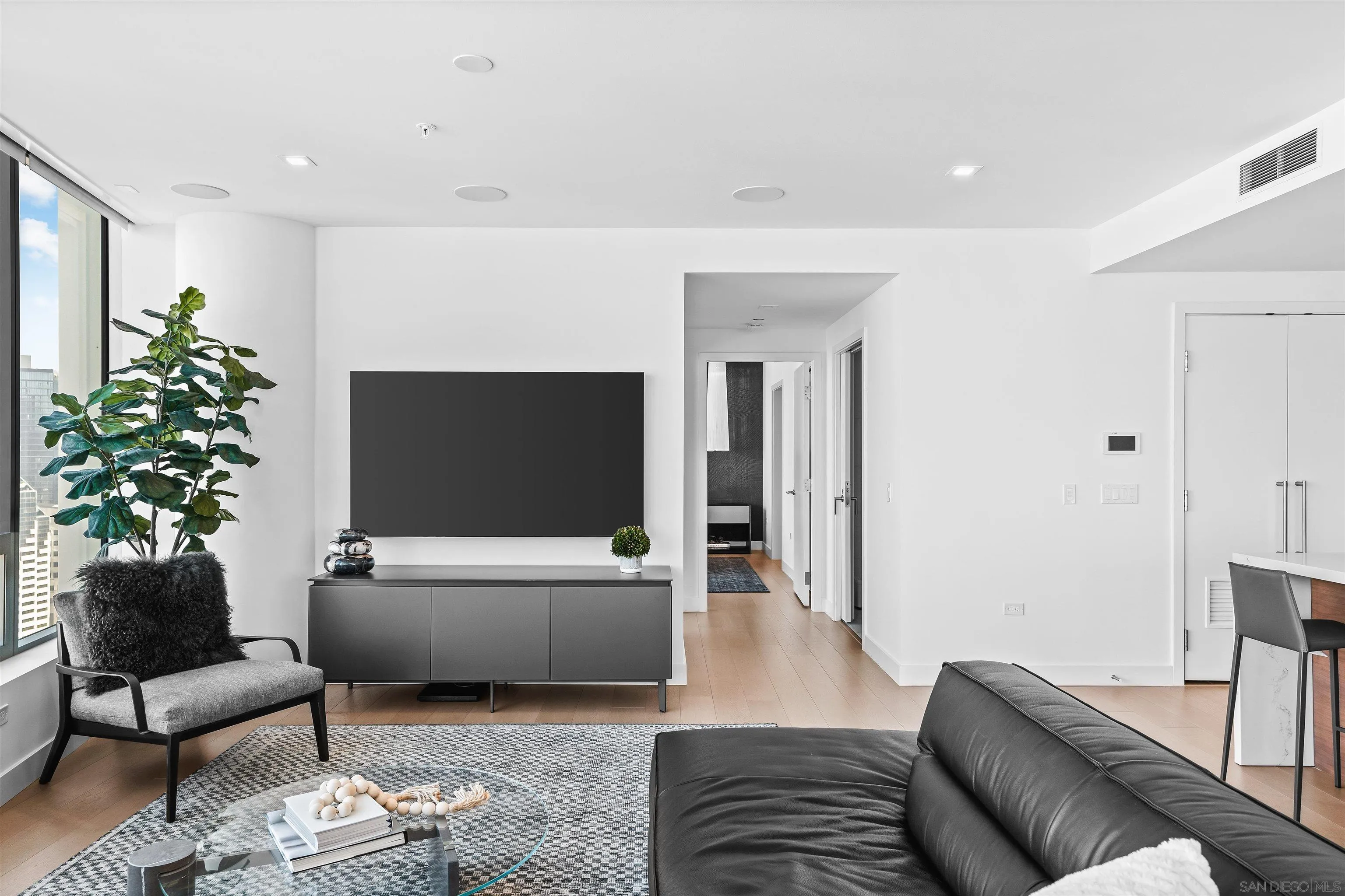 888 W E Street Unit 3101