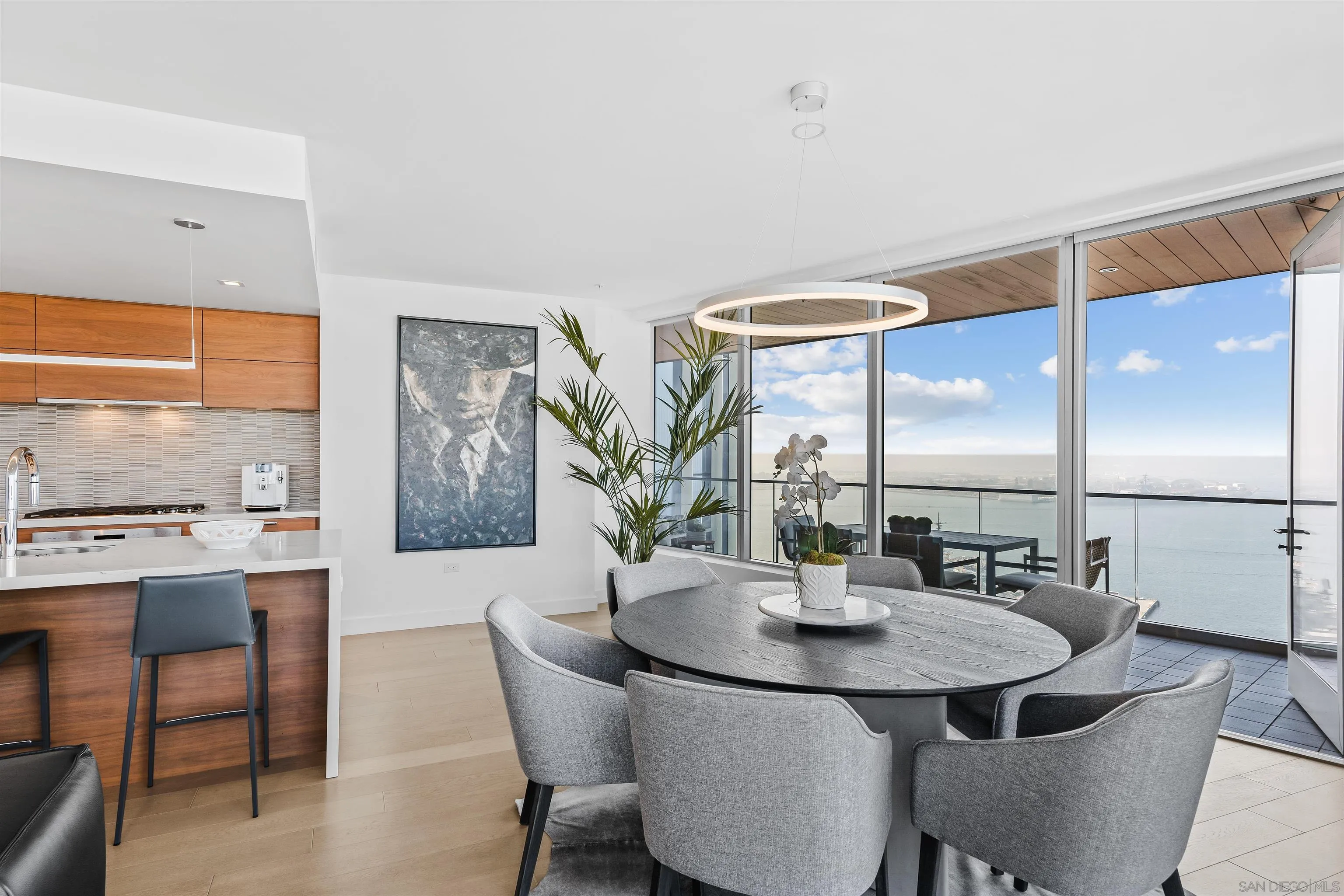 888 W E Street Unit 3101