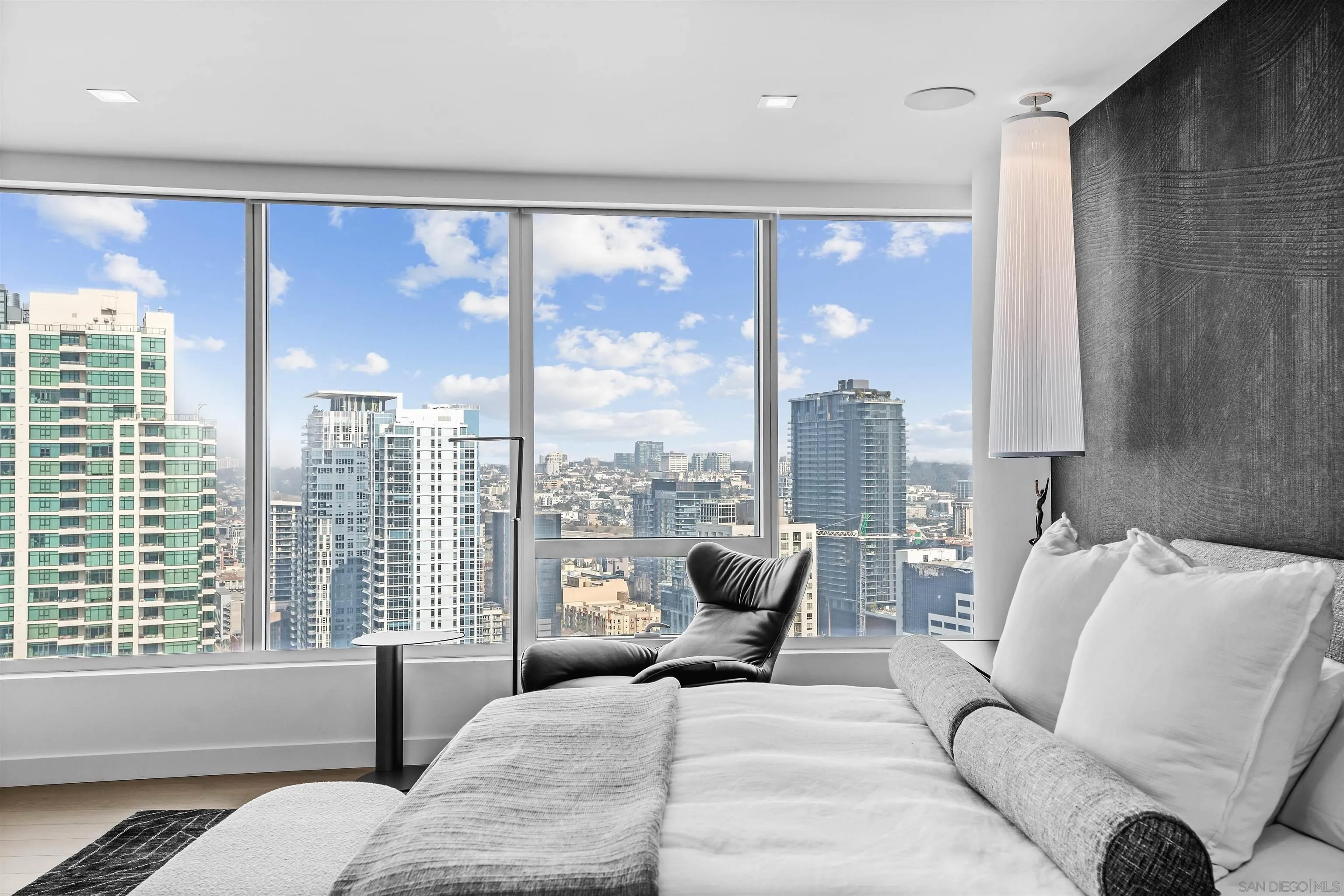 888 W E Street Unit 3101