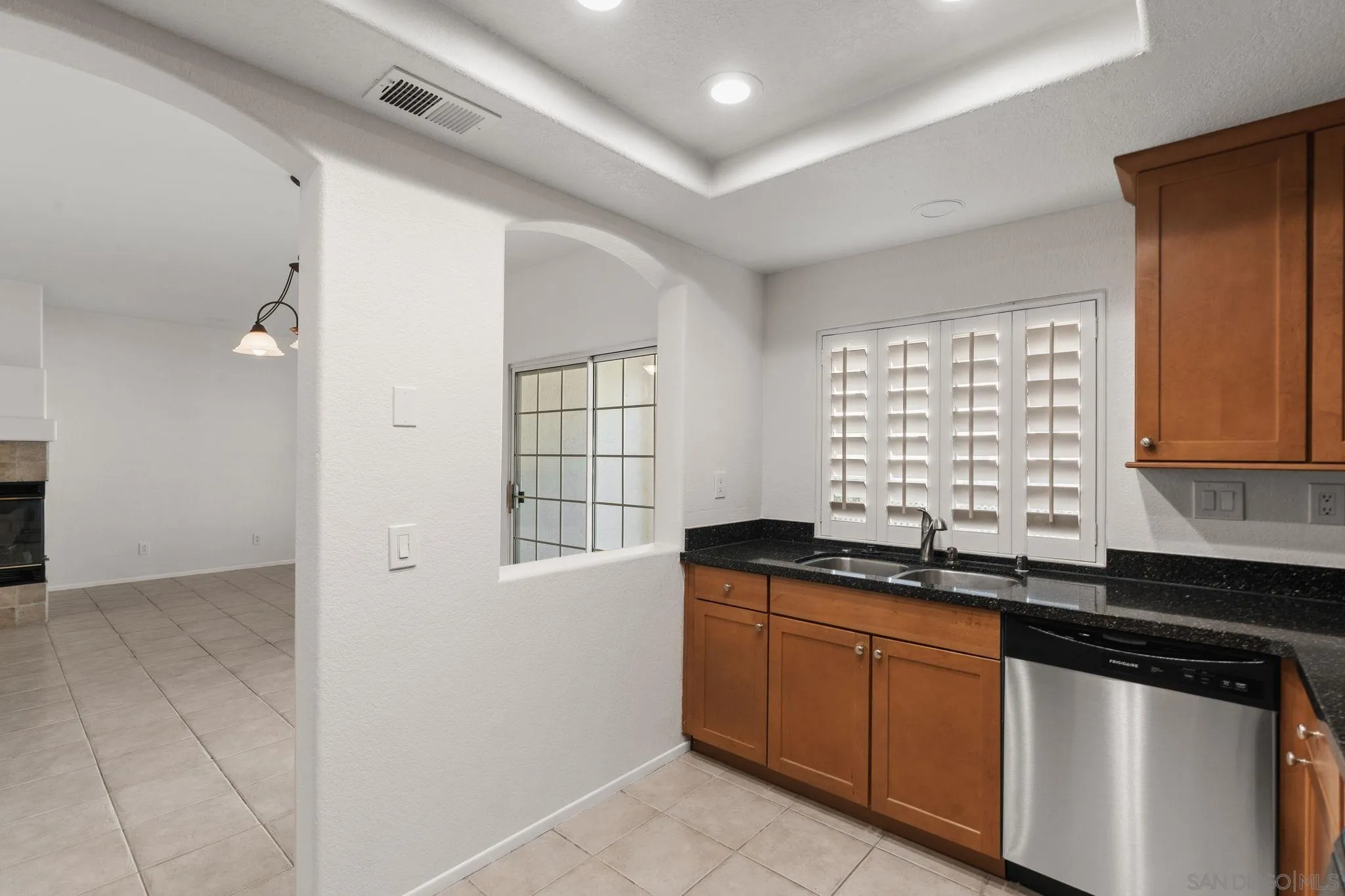 1898 Matin Cir Unit 189