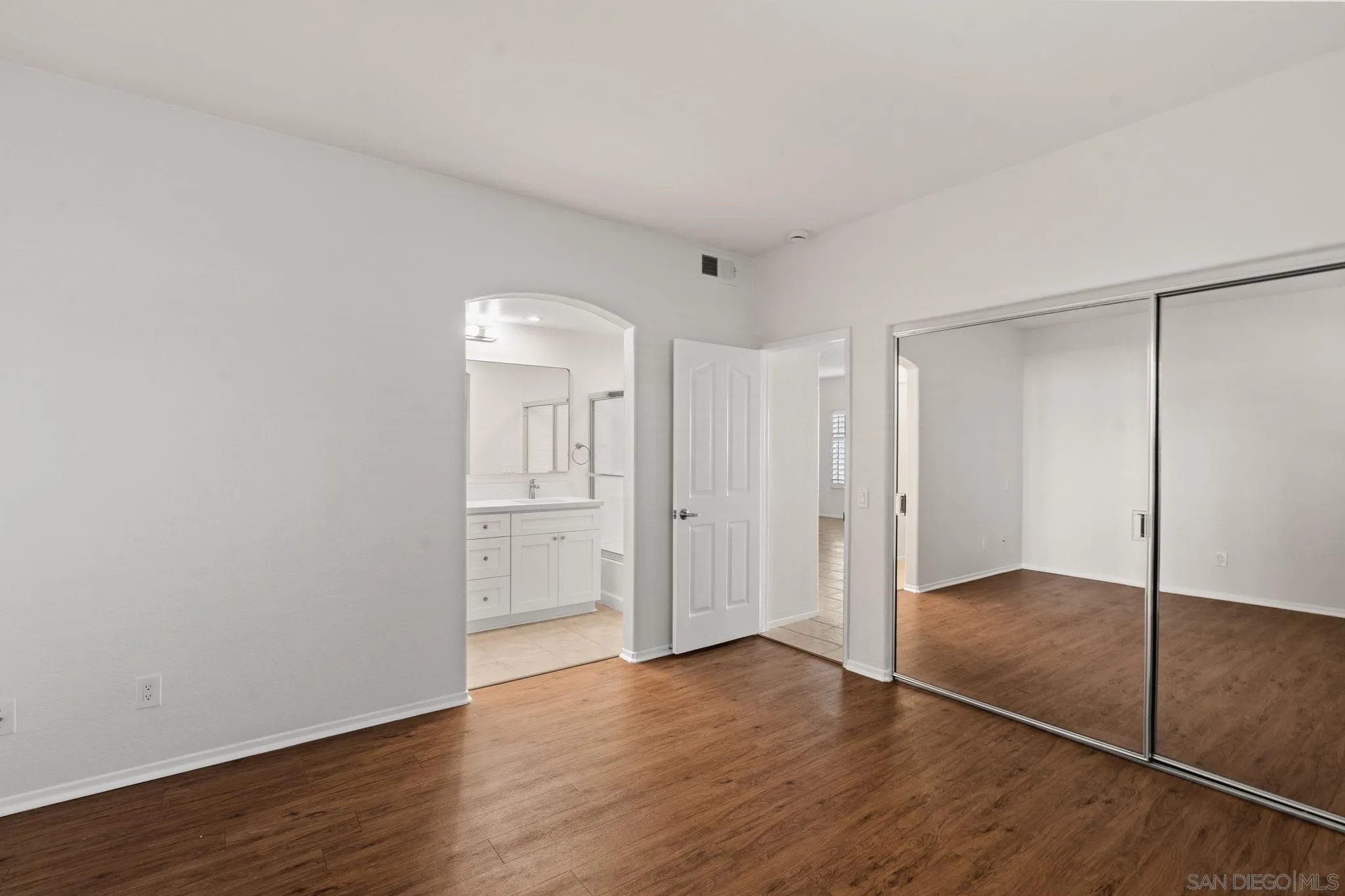 1898 Matin Cir Unit 189