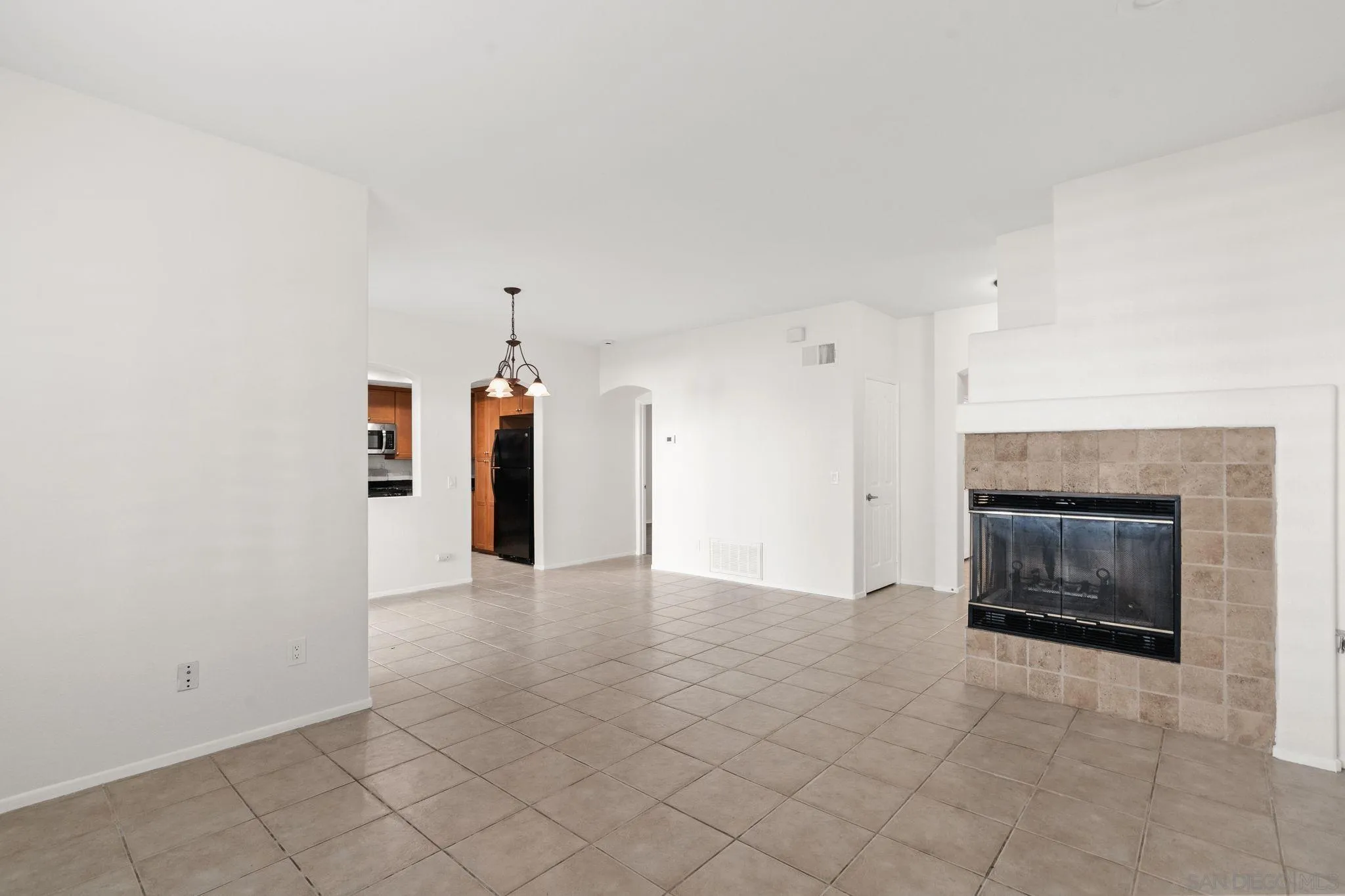 1898 Matin Cir Unit 189