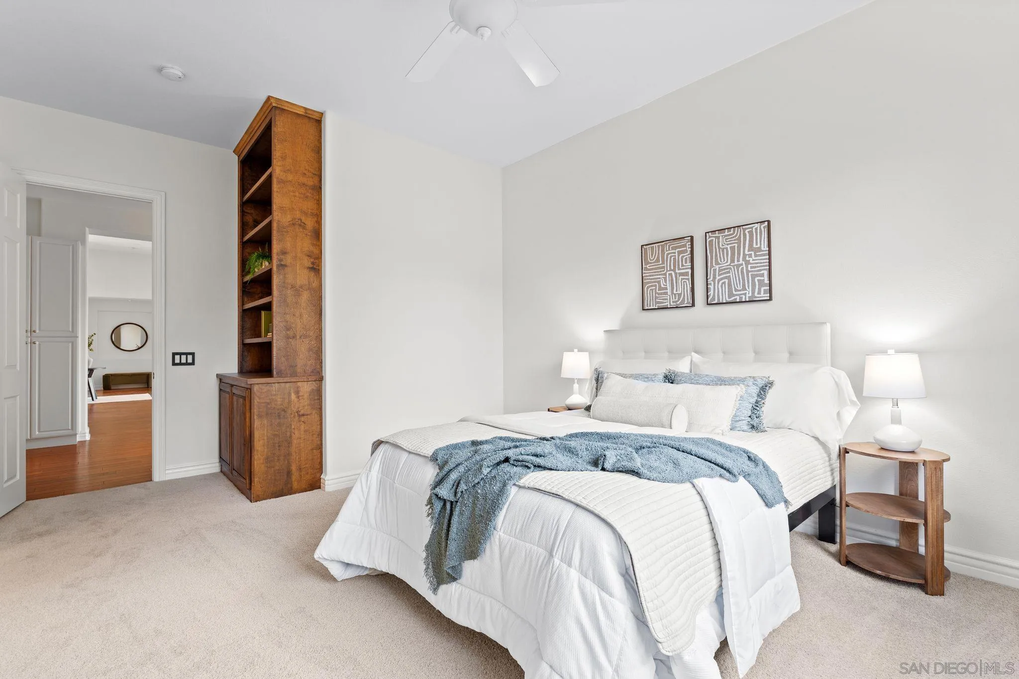 860 Calle Santa Cruz