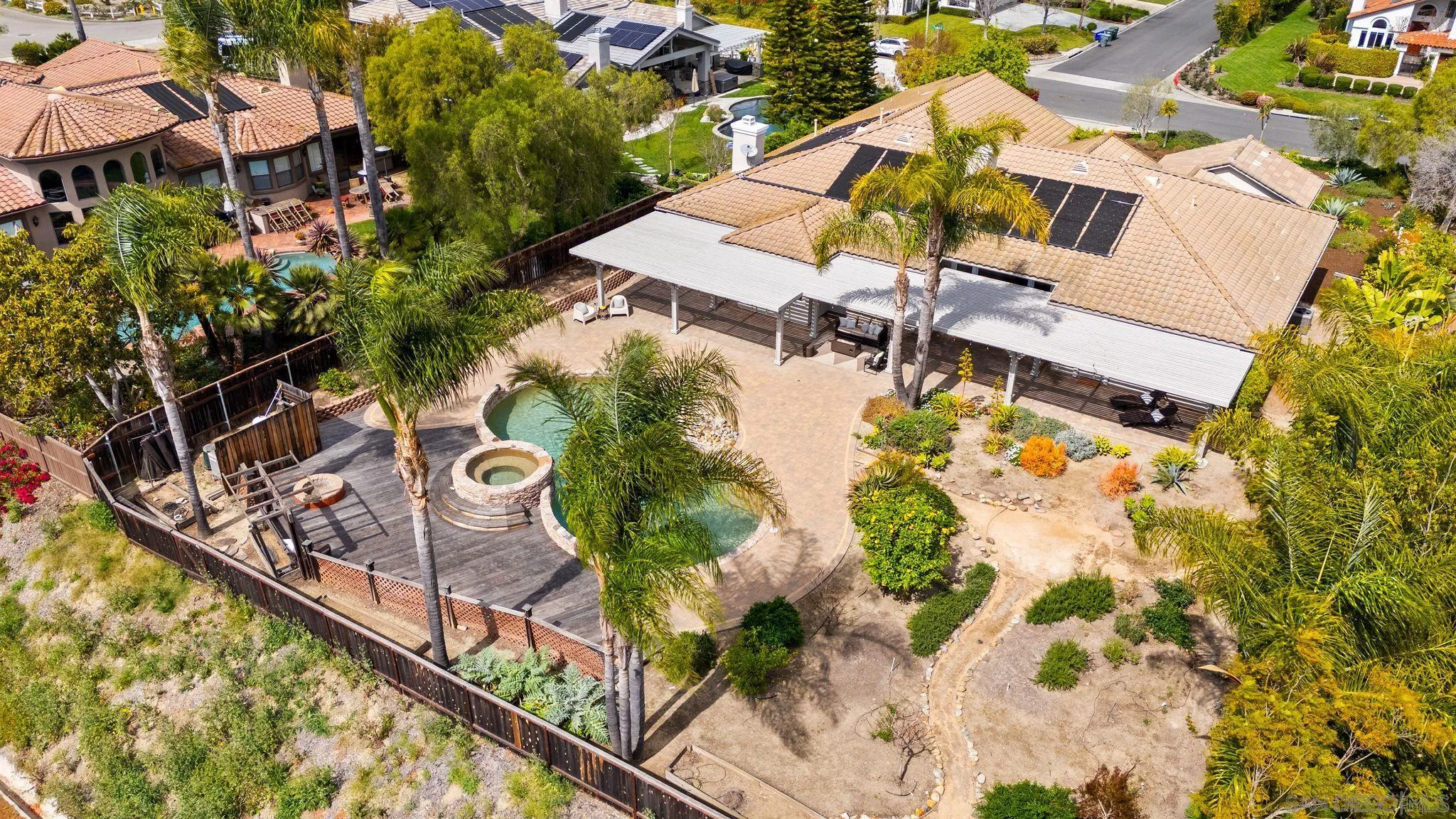 860 Calle Santa Cruz