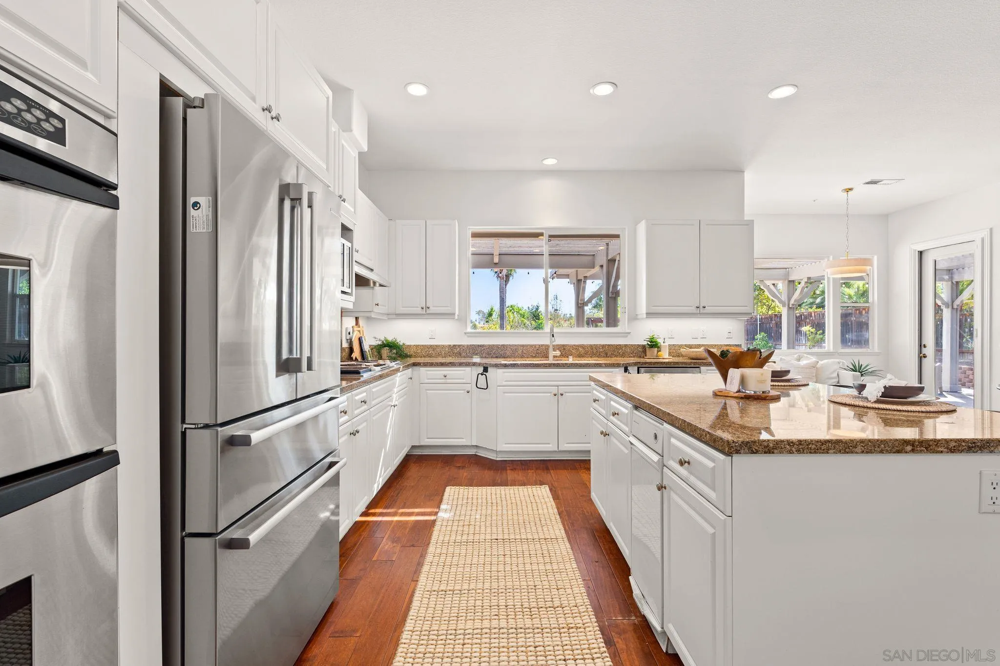 860 Calle Santa Cruz