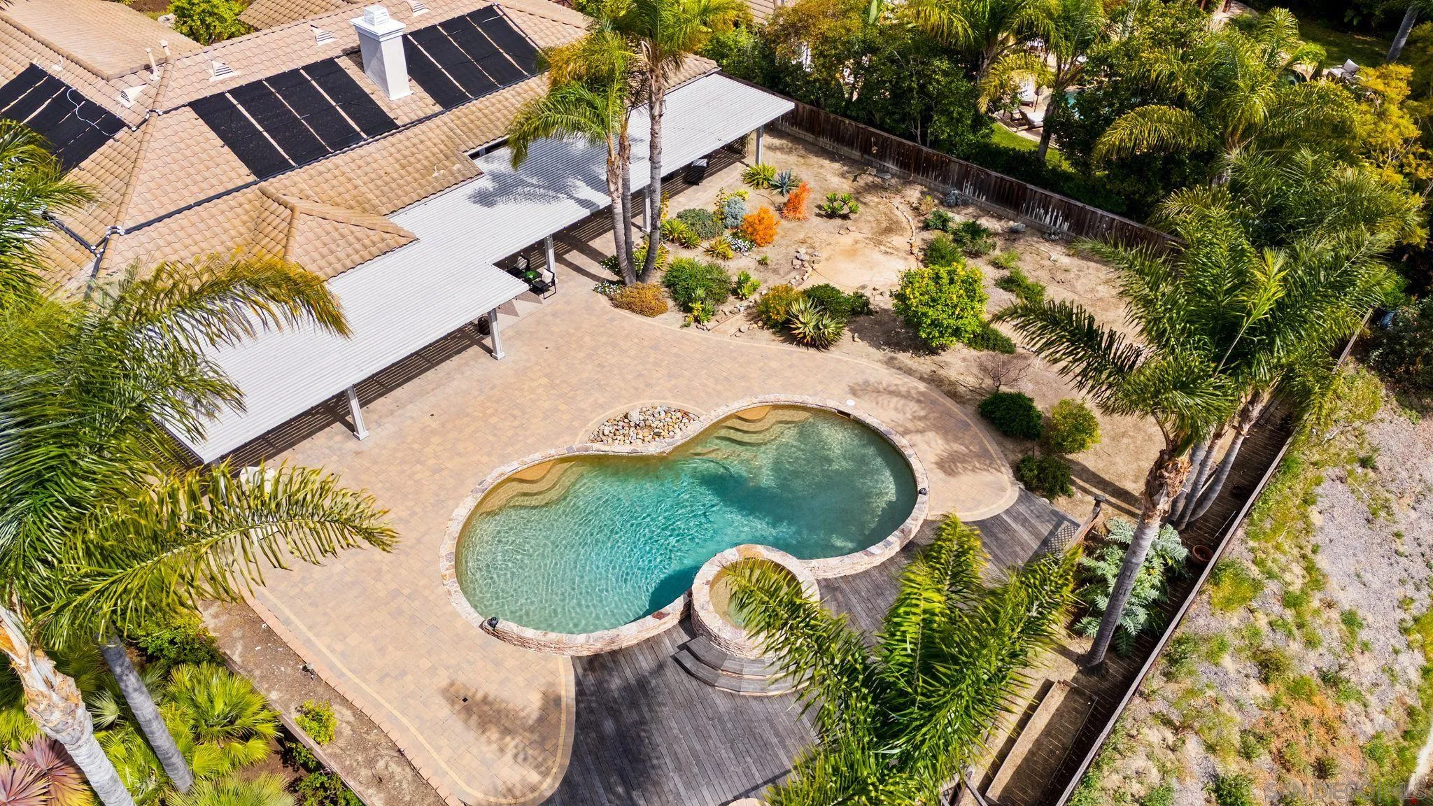 860 Calle Santa Cruz