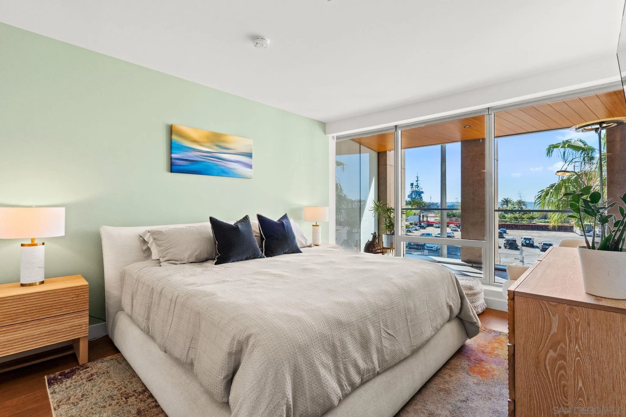 888 W E Street Unit 307