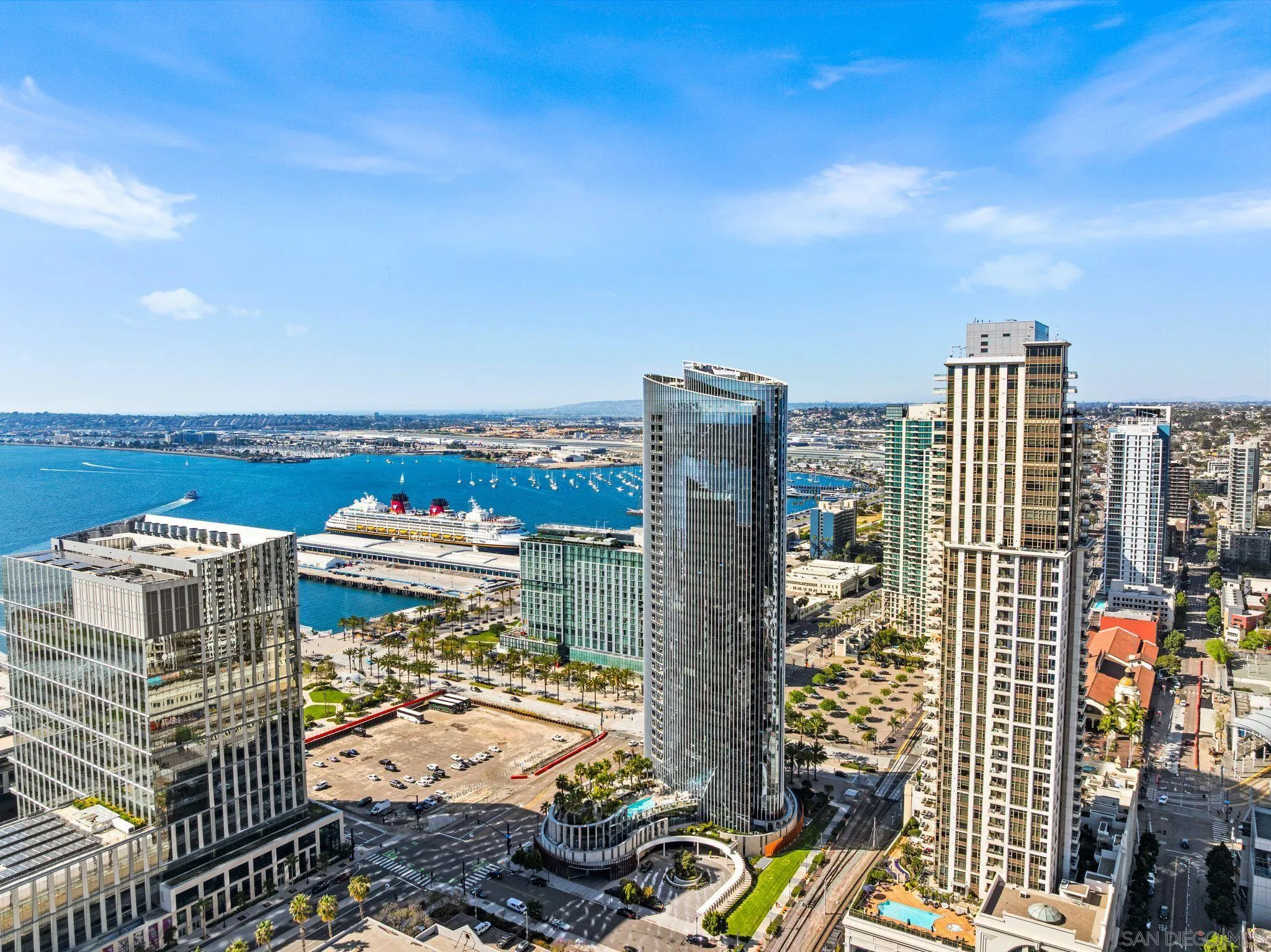 888 W E Street Unit 307