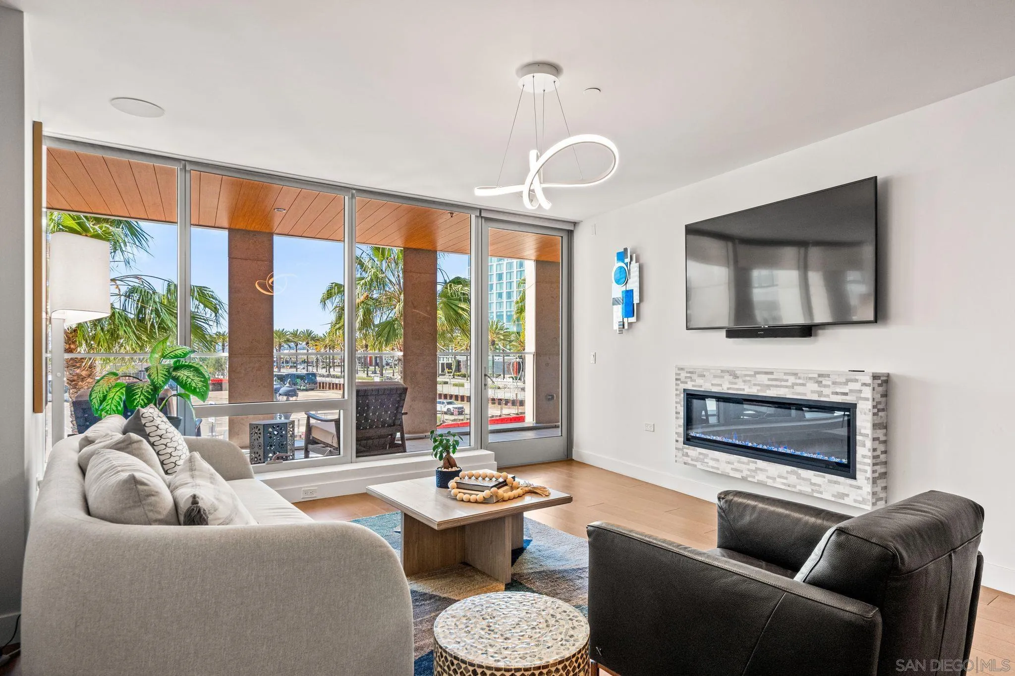 888 W E Street Unit 307