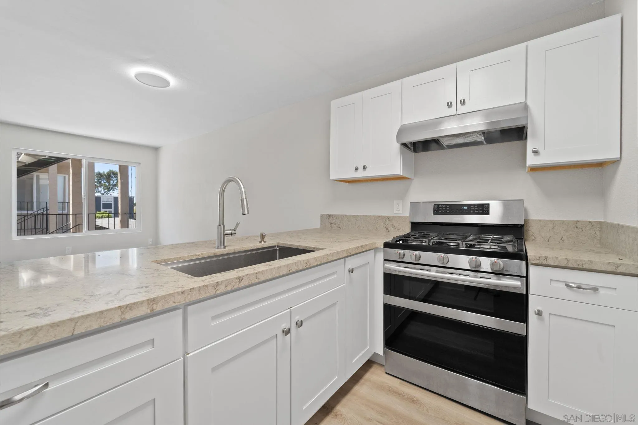 239 50th St Unit 33