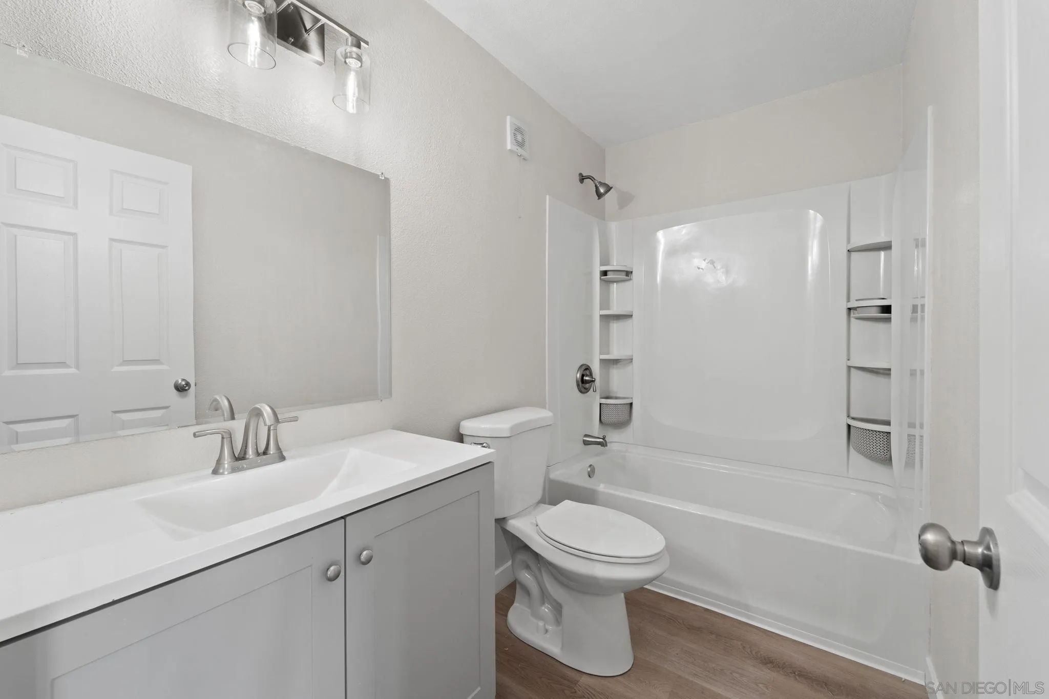 239 50th St Unit 33