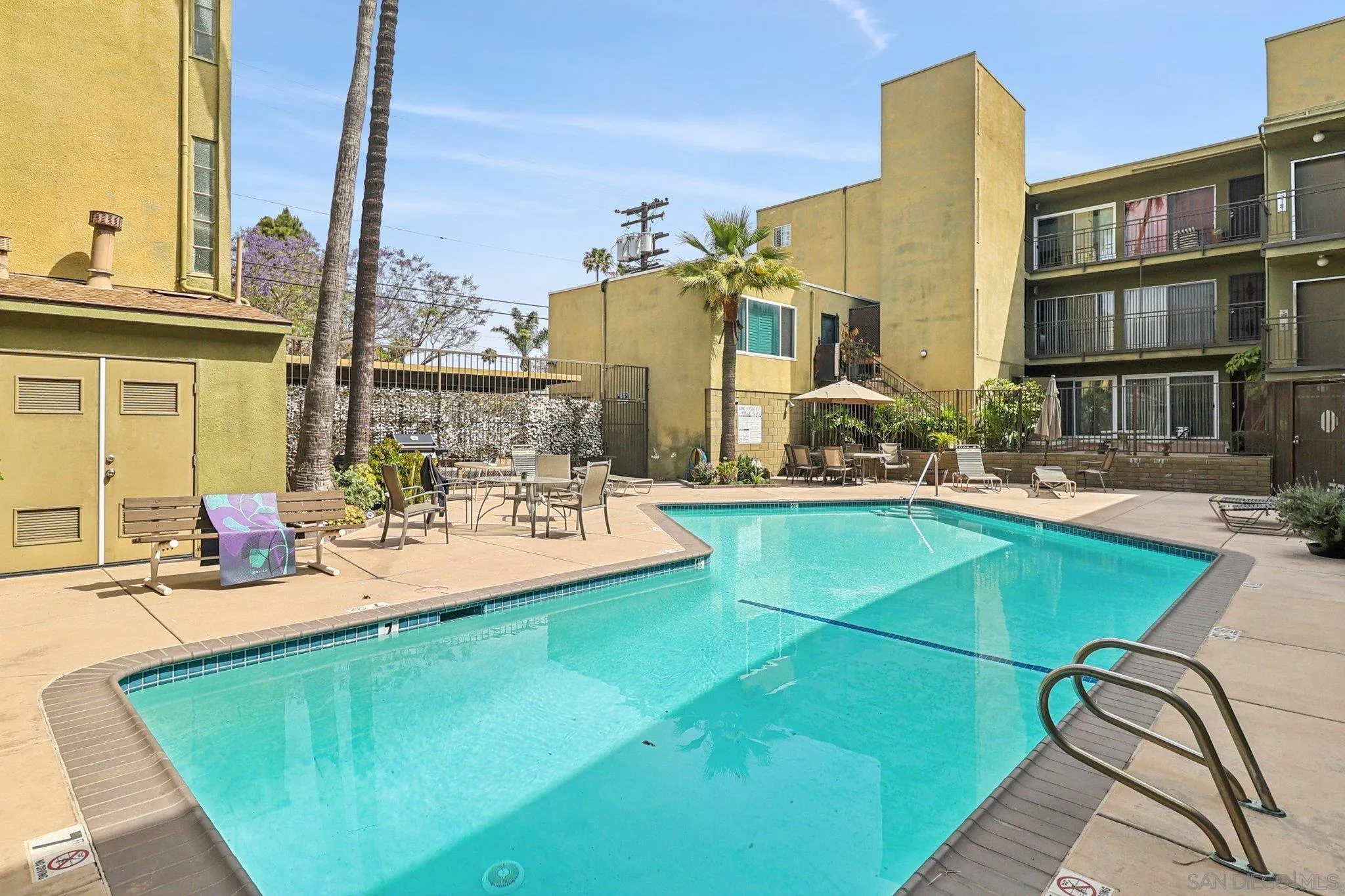 2266 Grand Unit 23