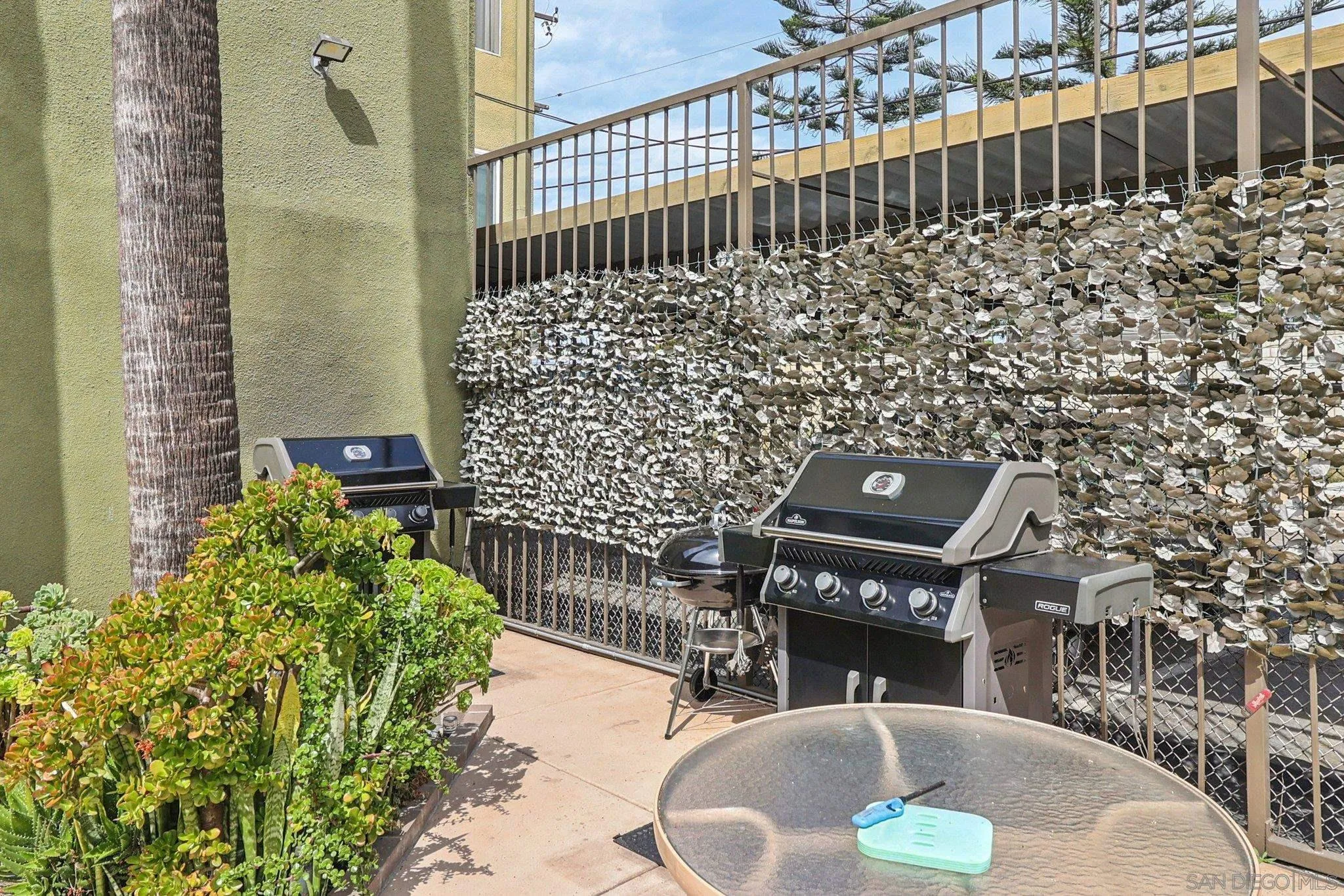 2266 Grand Unit 23
