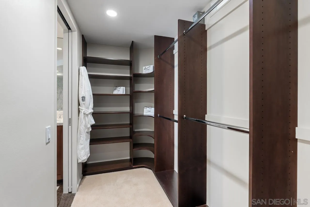 939 Coast Blvd Unit 15e