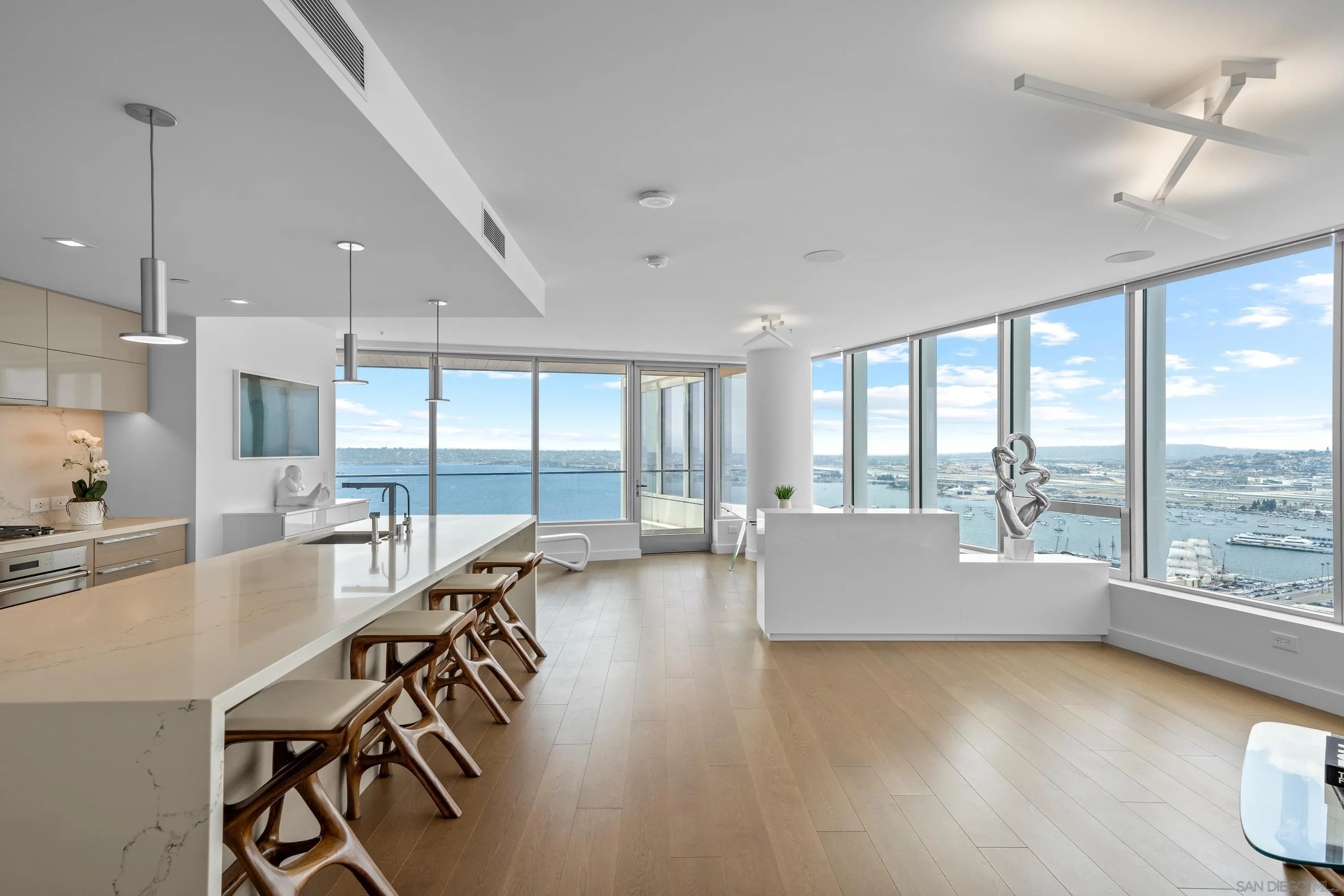 888 W E Street Unit 3301