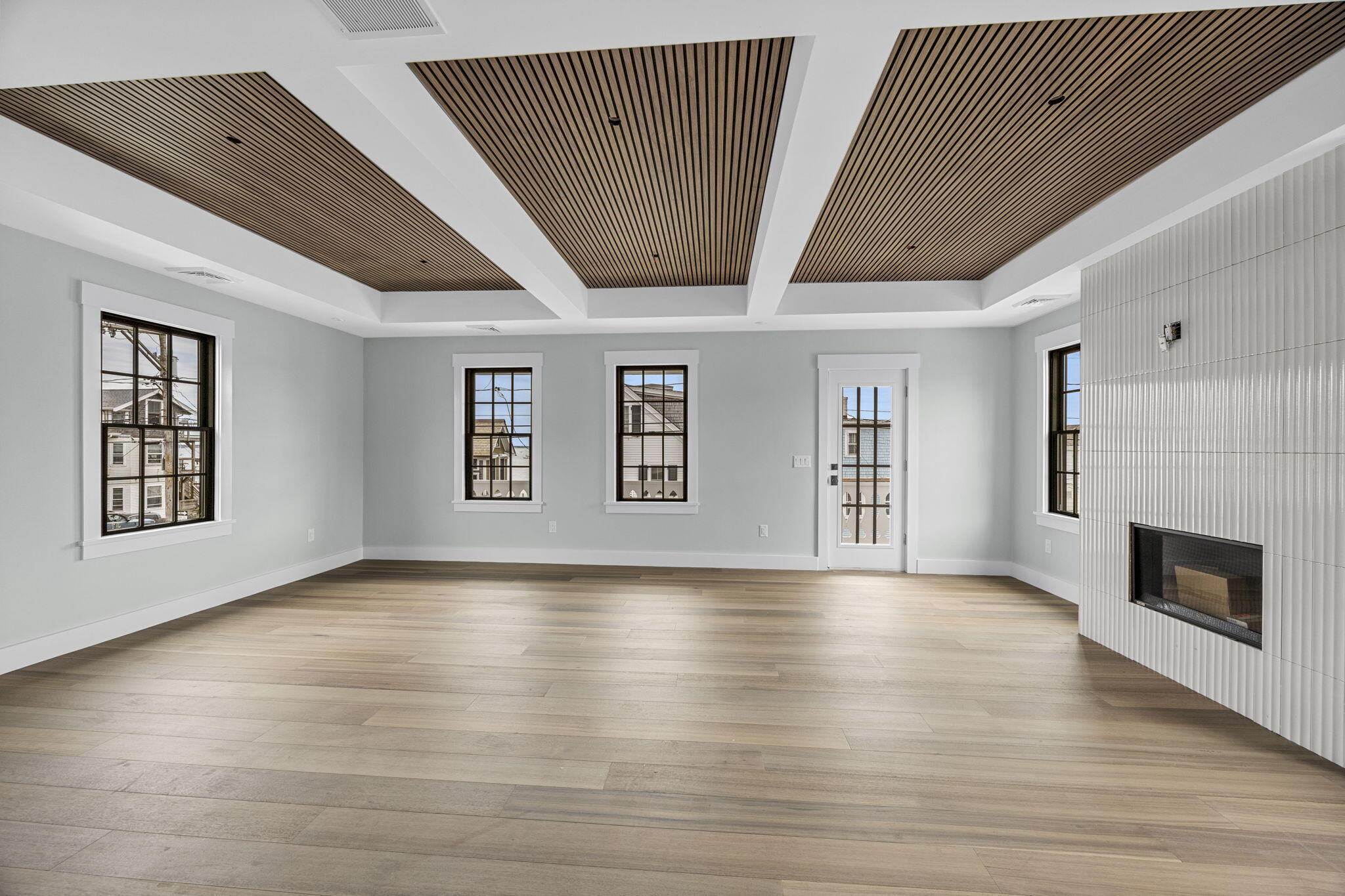 404 Commercial Street # 2
