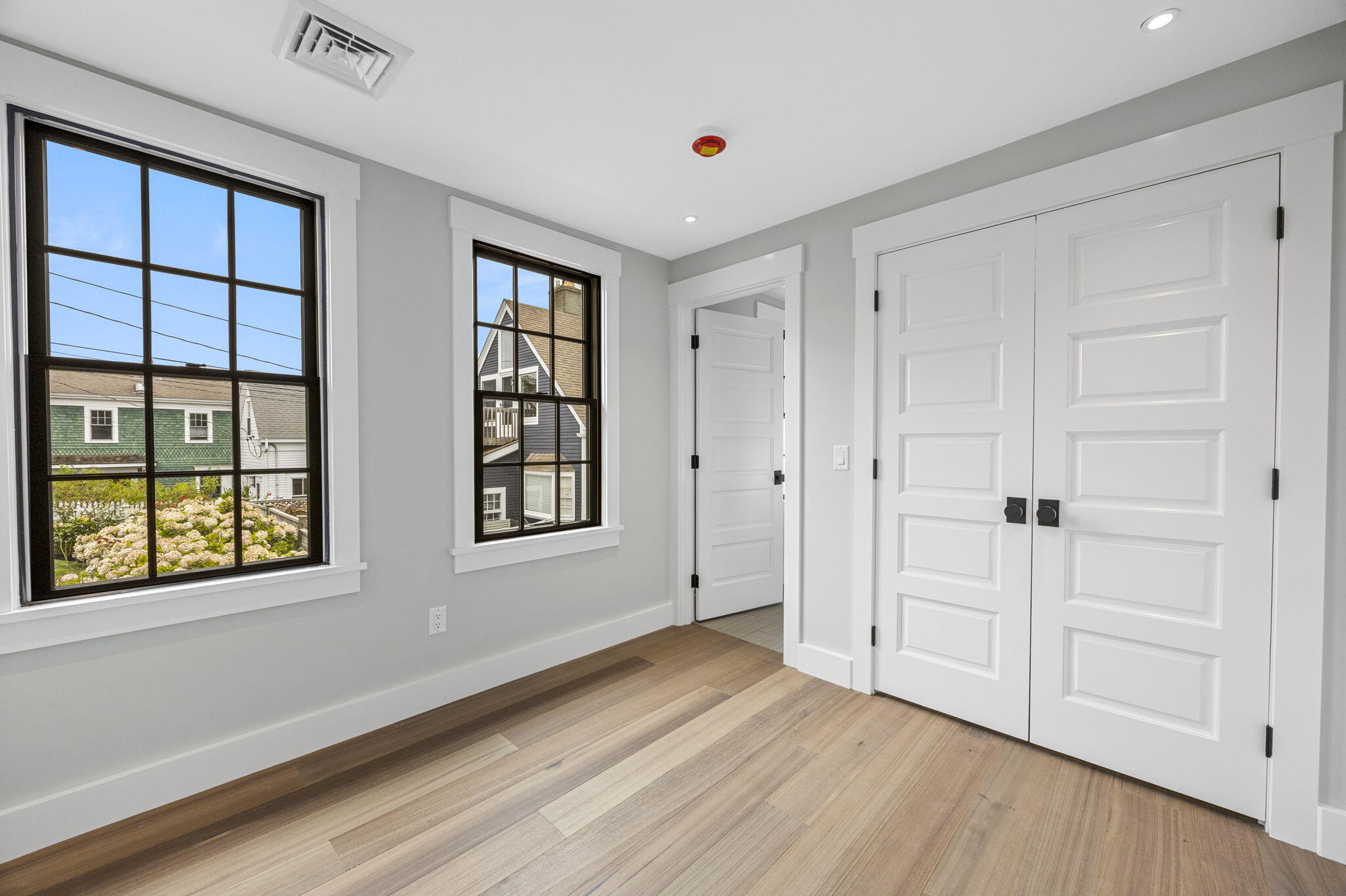 404 Commercial Street # 2