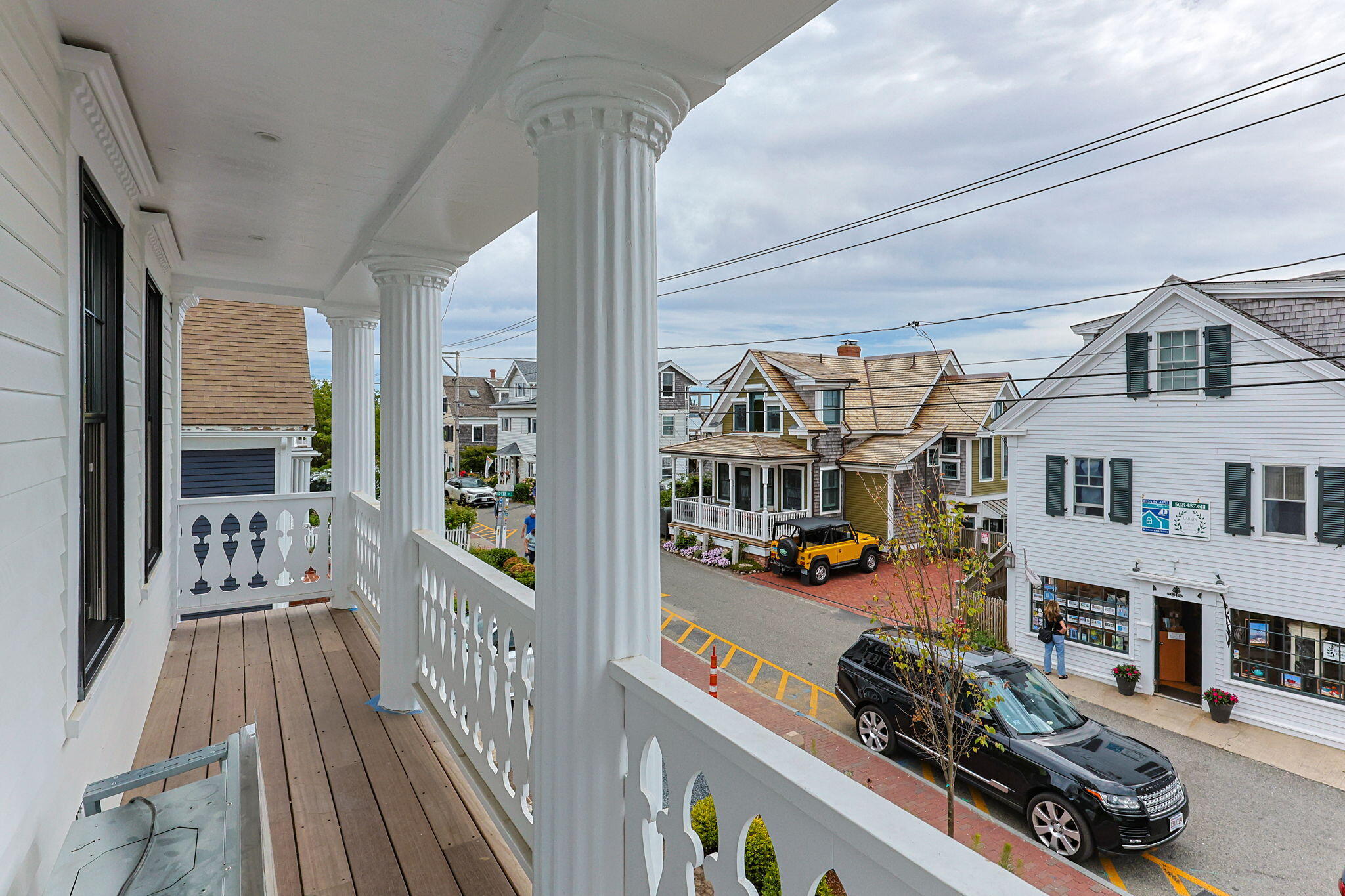 404 Commercial Street # 2