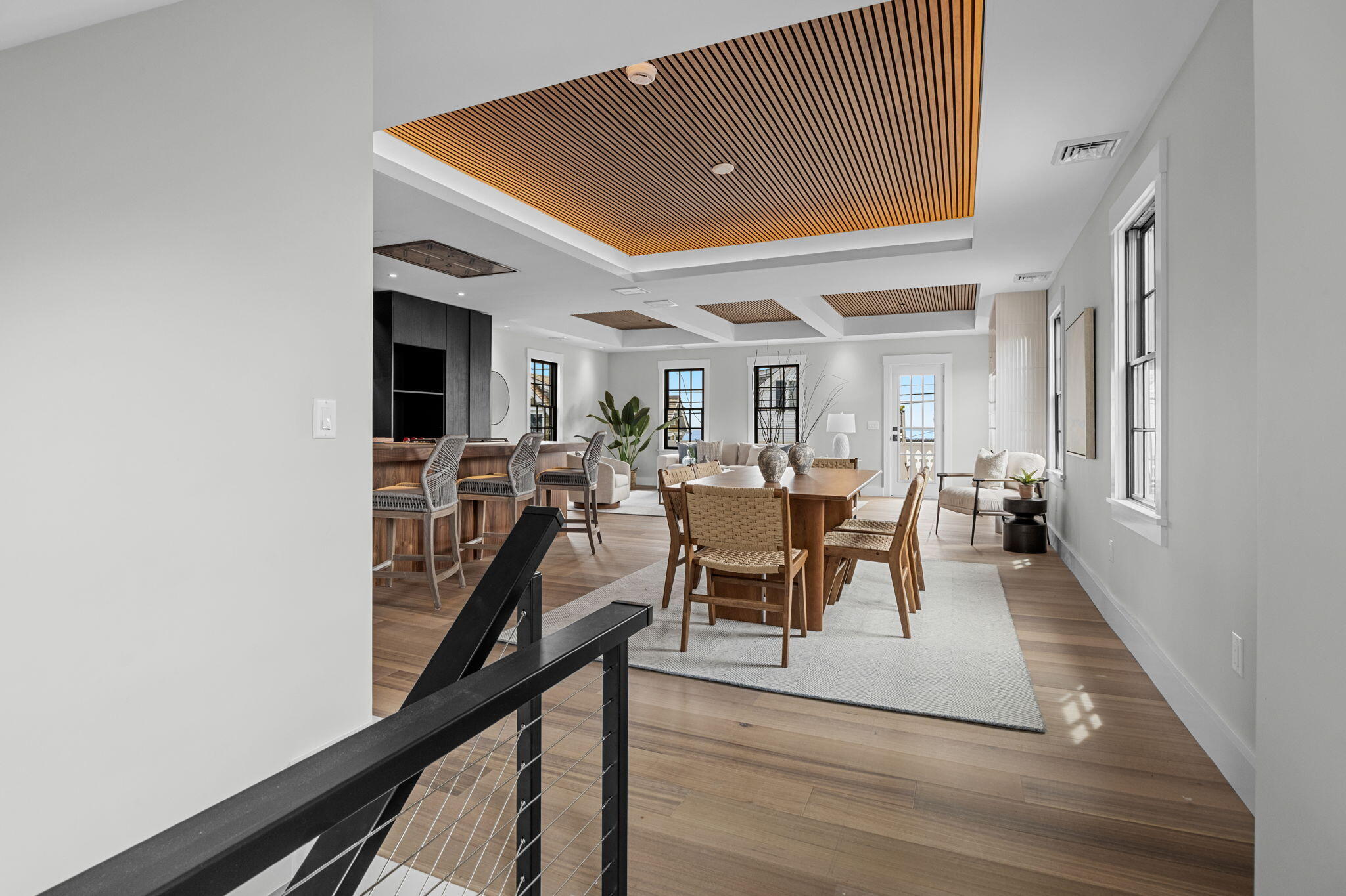 404 Commercial Street # 2