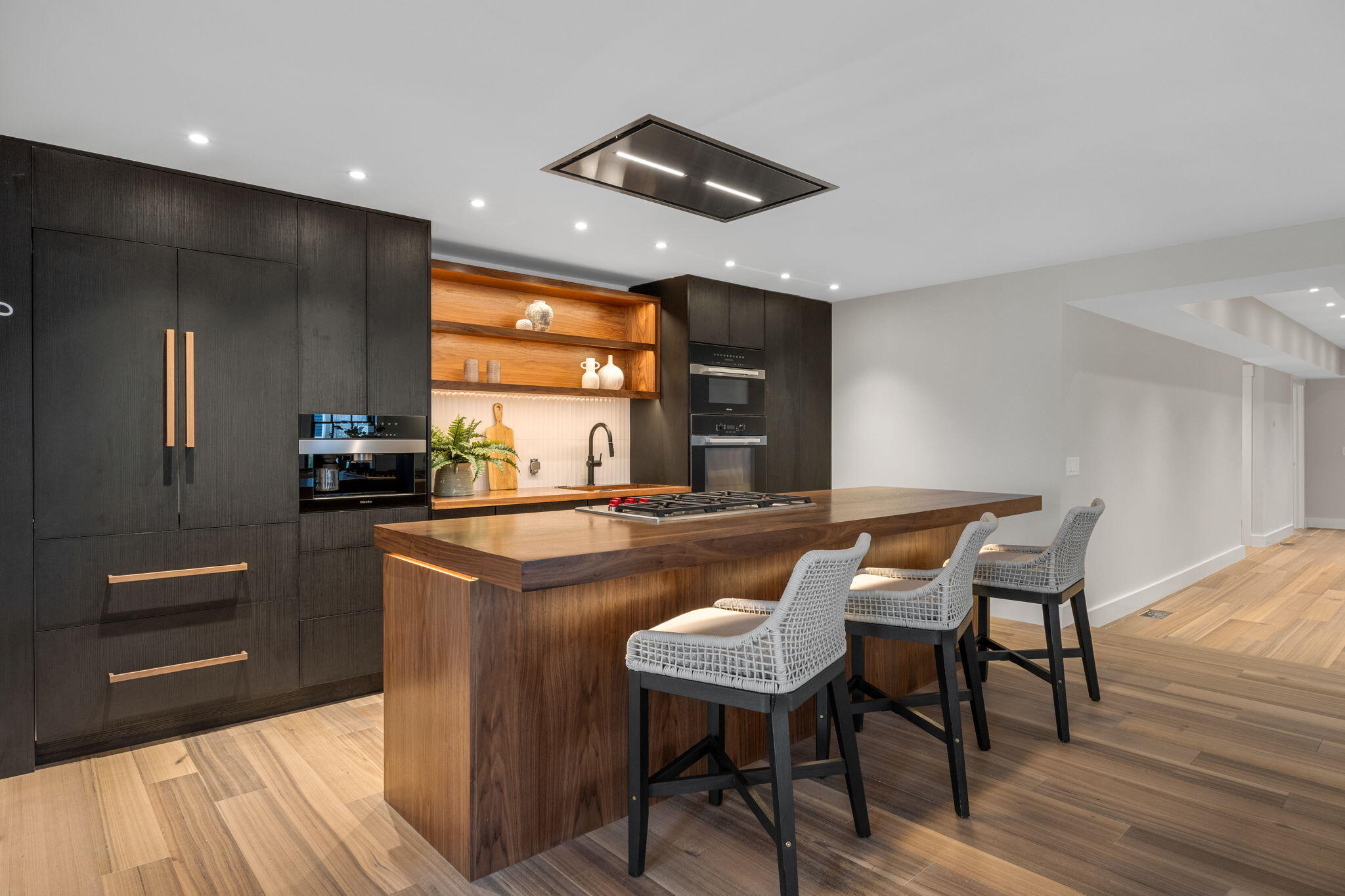 404 Commercial Street # 1, Provincetown Unit: 1