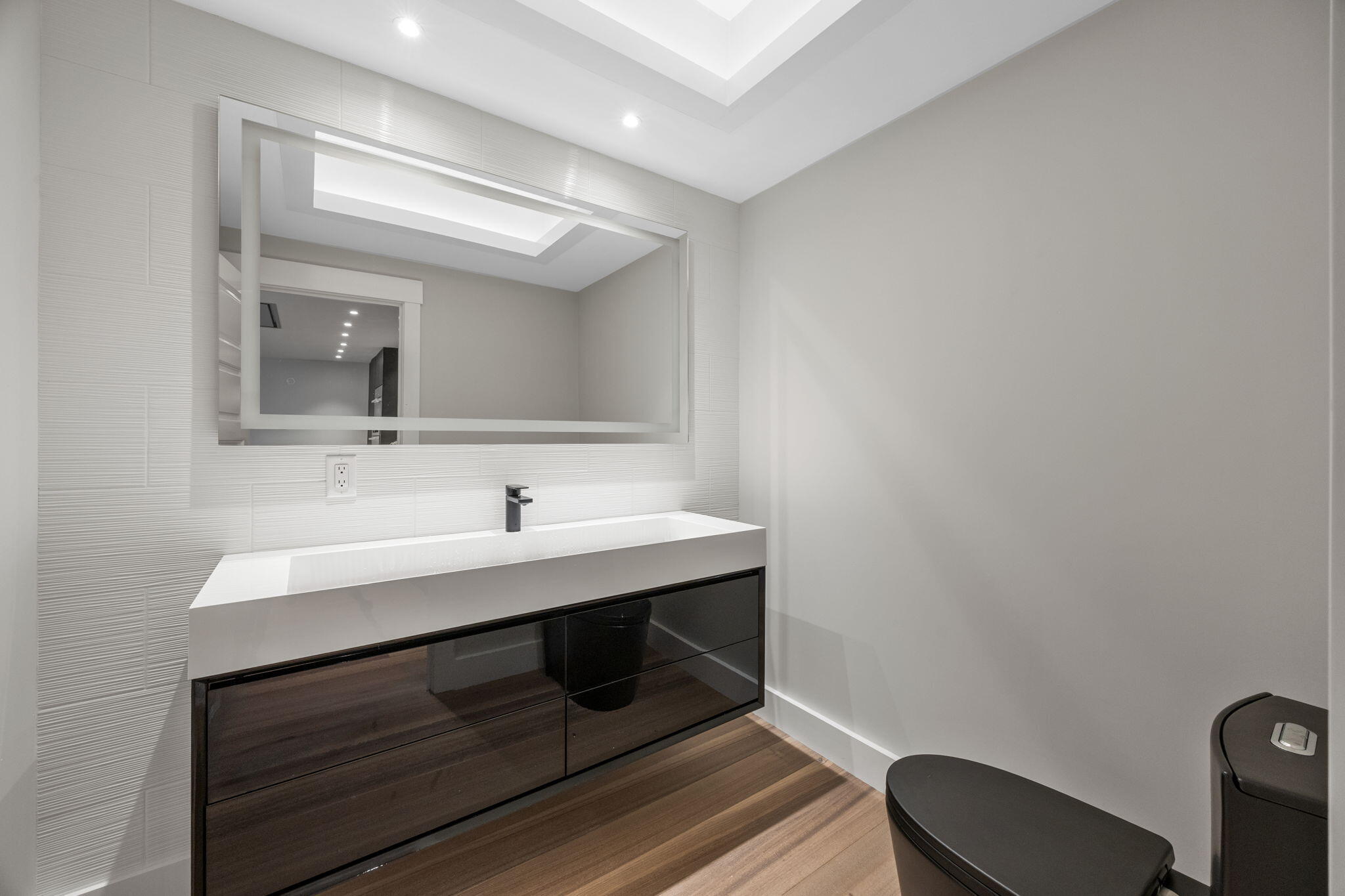 404 Commercial Street # 1, Provincetown Unit: 1