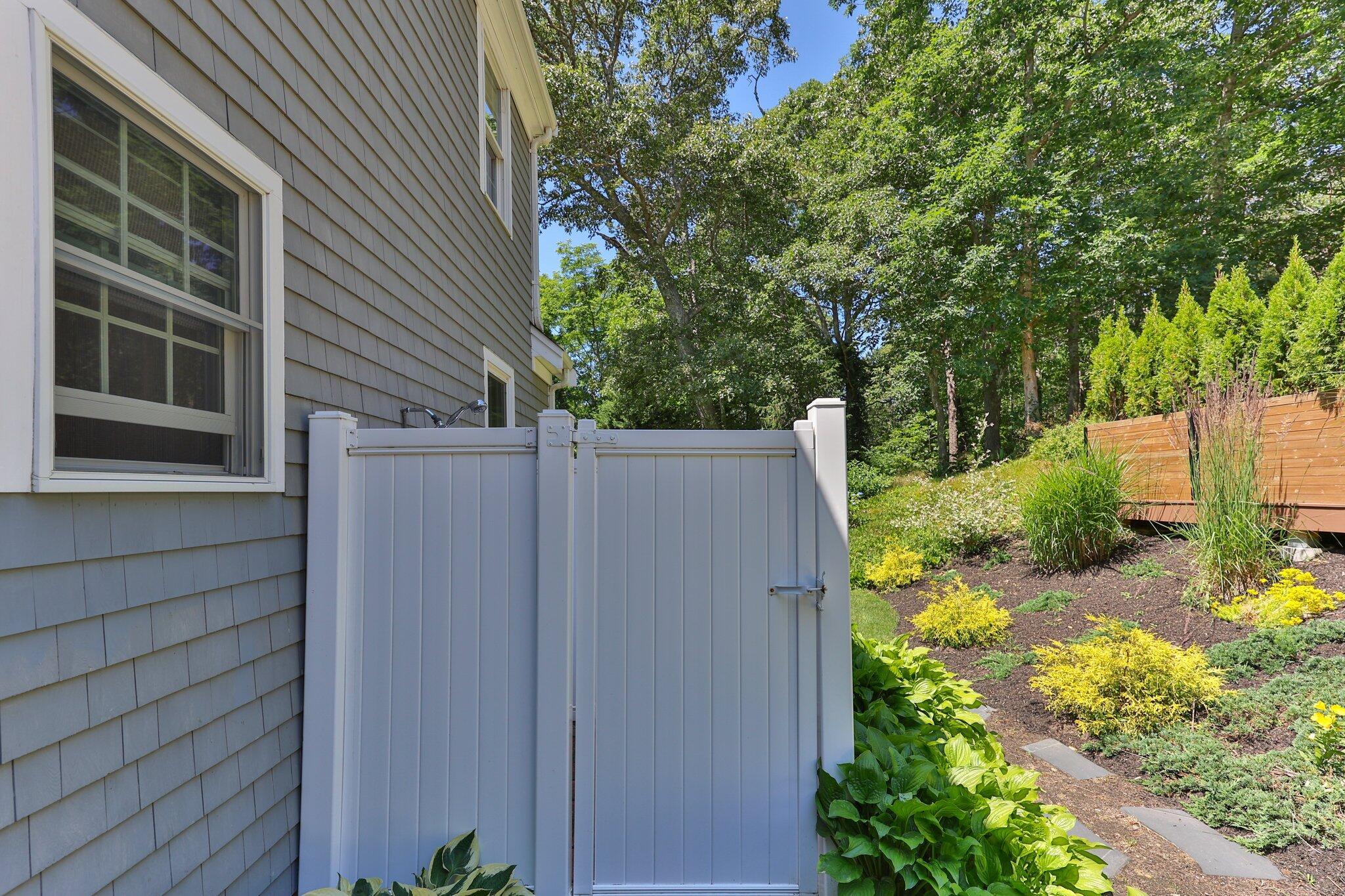 2 Stoney Hill Road