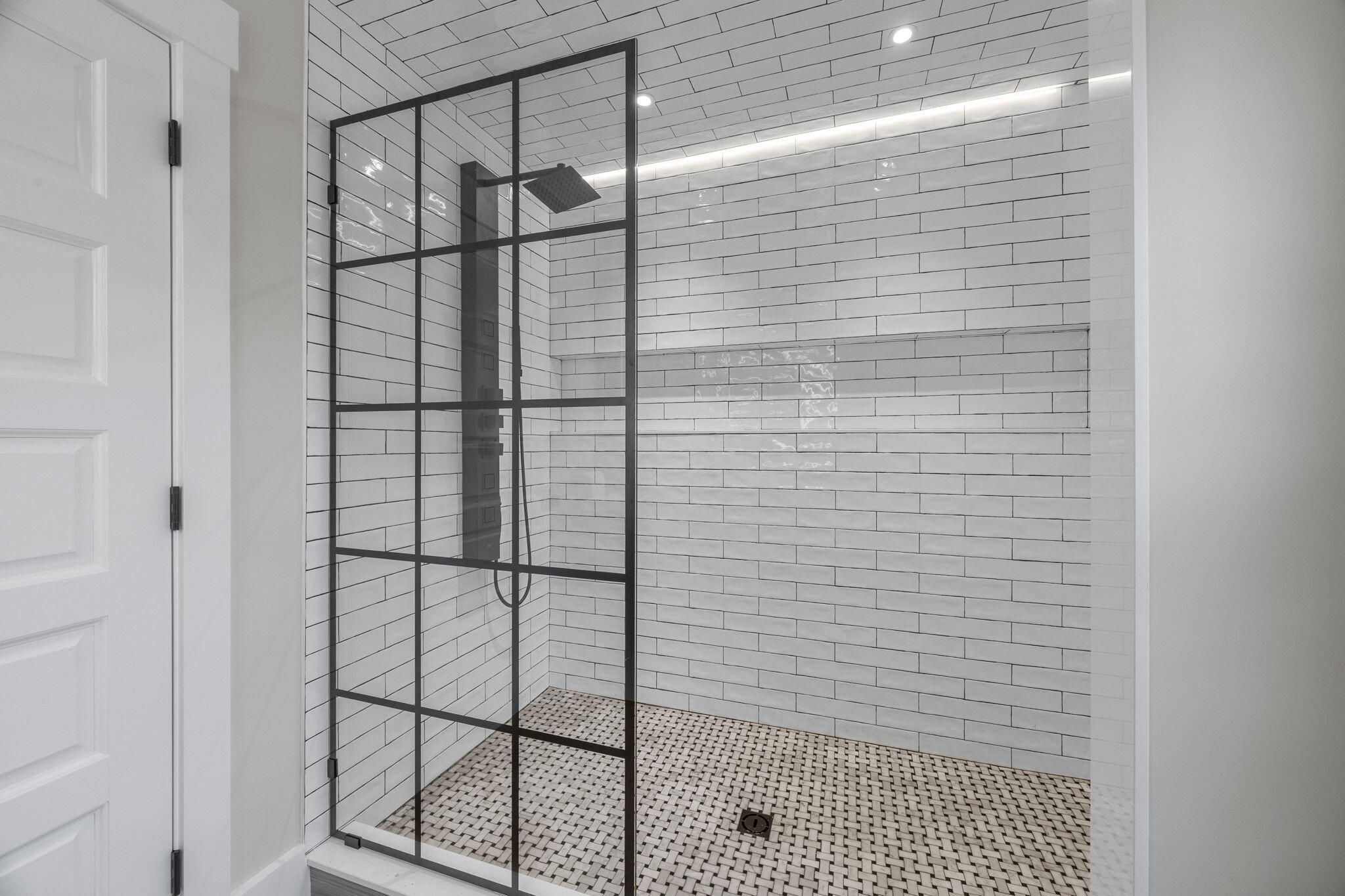 404 Commercial Street UNIT 1