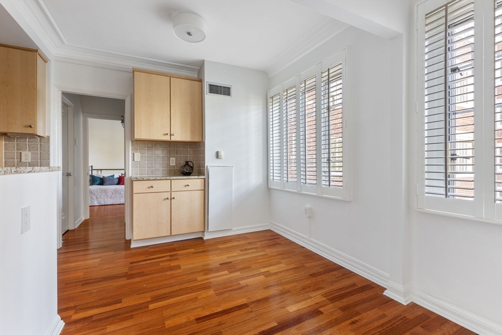 20 Chapel St # B603