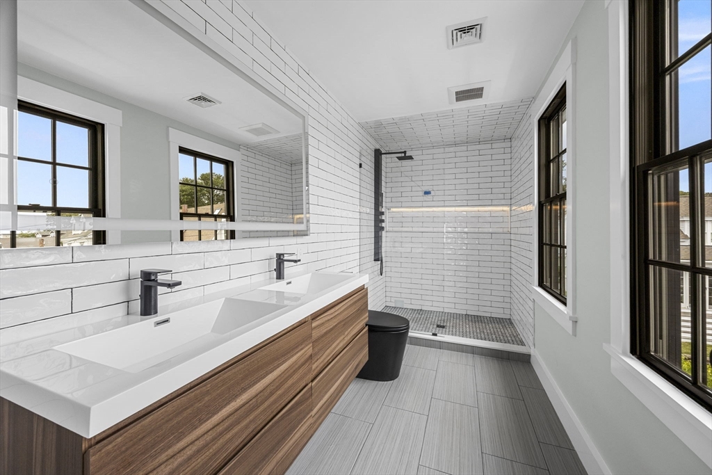 404 Commercial Street # 2
