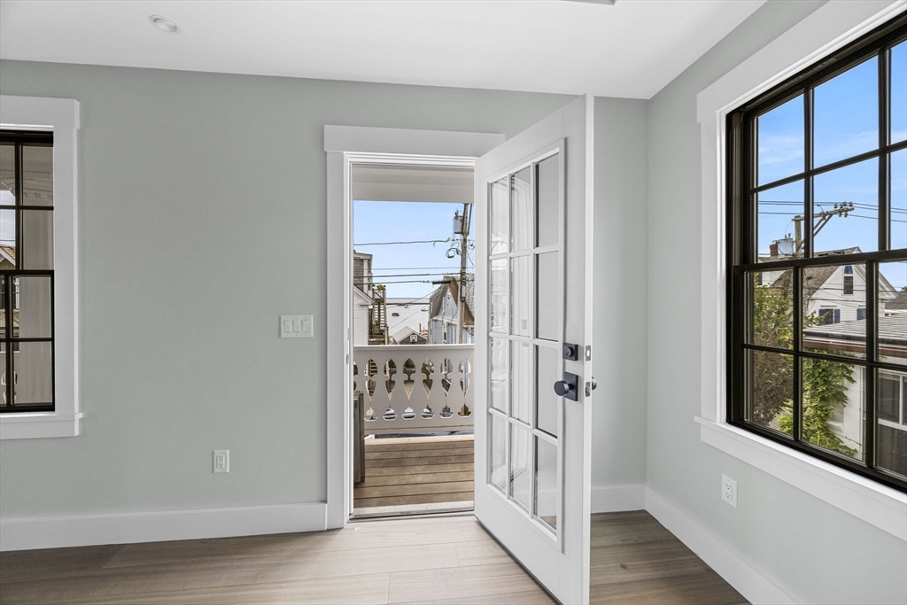 404 Commercial Street # 2
