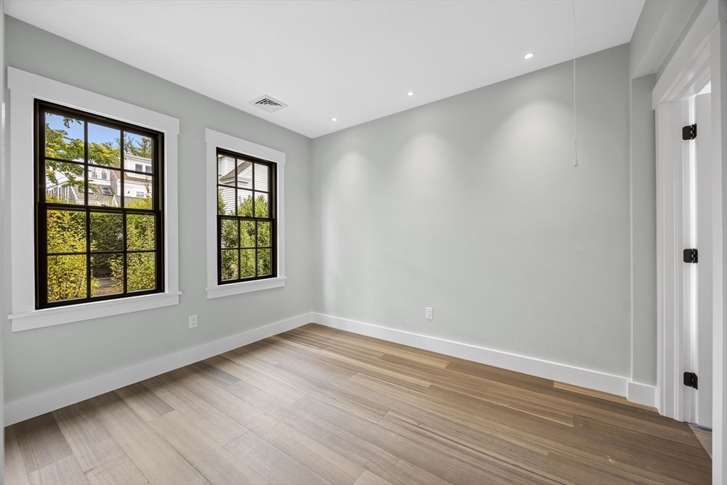 404 Commercial Street # 2