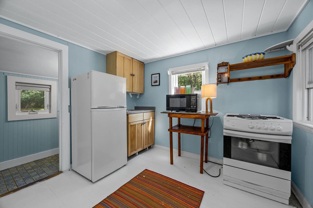 125 Shore Road # 10