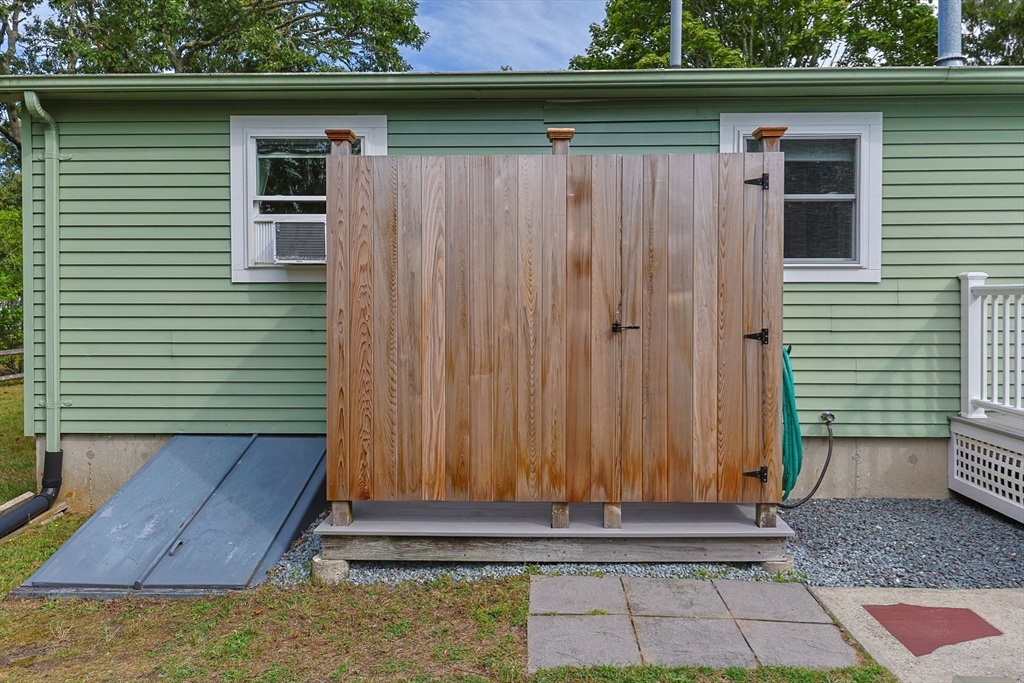 35 Driftwood Cir
