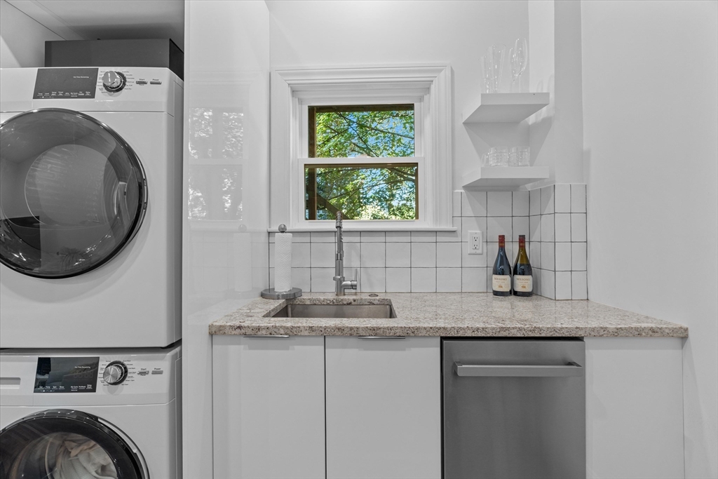 402 E 7th St # 2, Boston Unit: 2