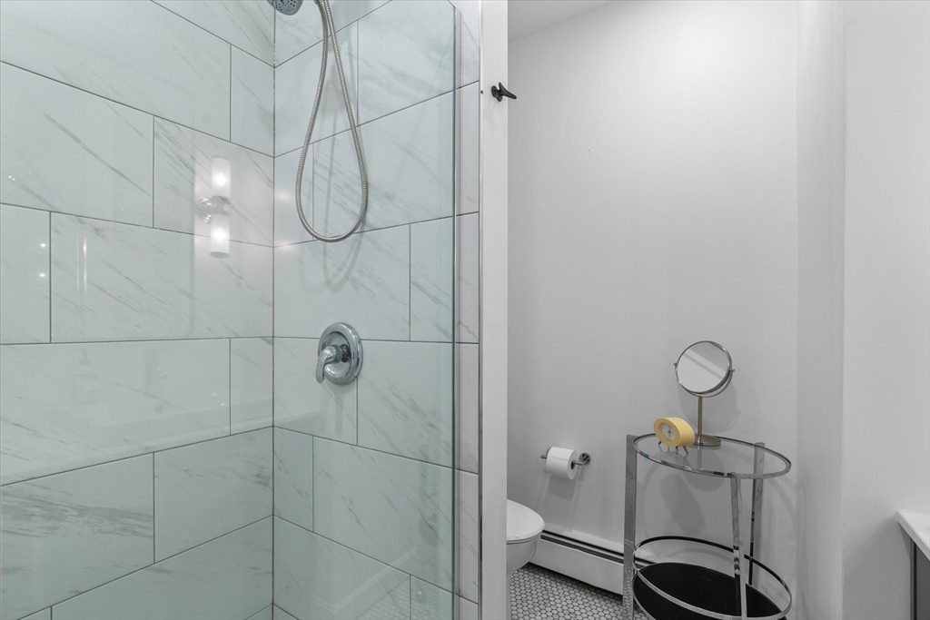 402 E 7th St # 2, Boston Unit: 2