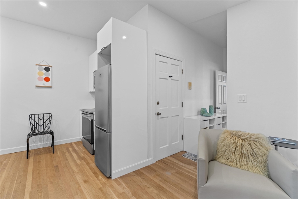 402 E 7th St # 2, Boston Unit: 2