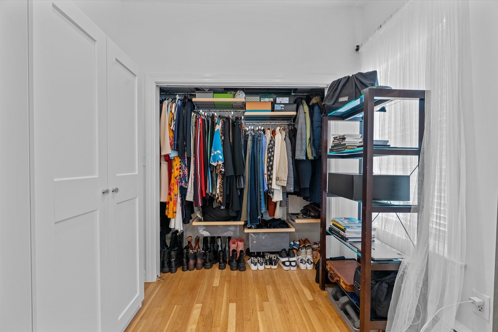 402 E 7th St # 2, Boston Unit: 2